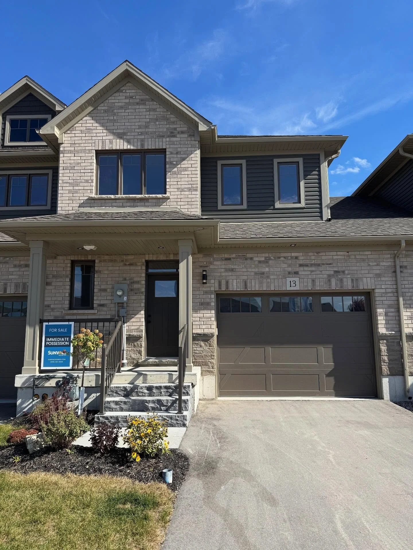 For Sale In Collingwood: #13 Swain Crescent

This 1718 sqft. Highland 3-Bedroom floor plan is a customer favourite layout, with all the upgrades at the amazing price of $749,900. 

This home includes: 
✅ Builder Upgraded Finishes
✅ Luxury Vinyl Plank