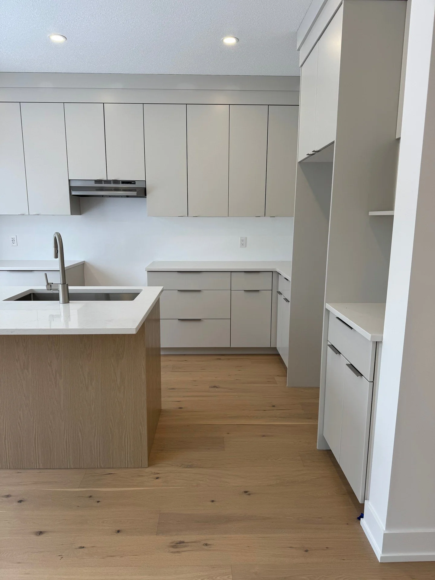 Complete and ready for new owners! This stunning Forest Model includes a beautiful builder upgraded interior and a thoughtful, spacious floor plan. Reach out to learn more!

Lot 43: The Forest Spec Home, $705,900.00
▫️1550 sq ft
▫️3 bedroom, 2.5 bath