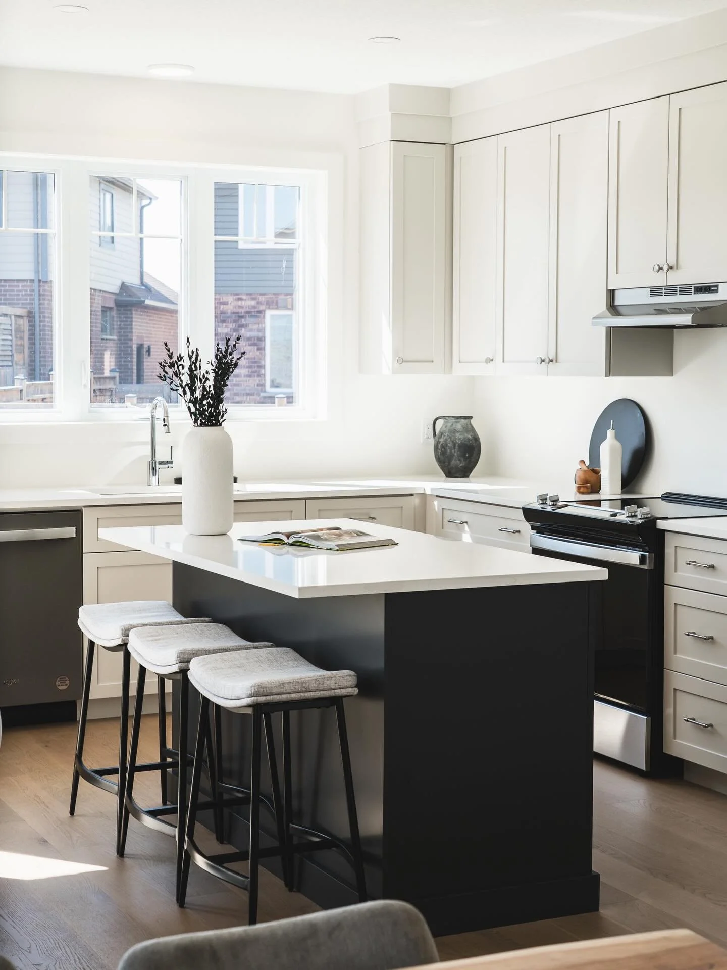 Experience. Quality. Craftsmanship.

At Sunvale Homes, these principles guide everything we do&mdash;ensuring every home is built with care and every customer feels confident from start to finish.

The difference is in the details.

#sunvalehomes #ne