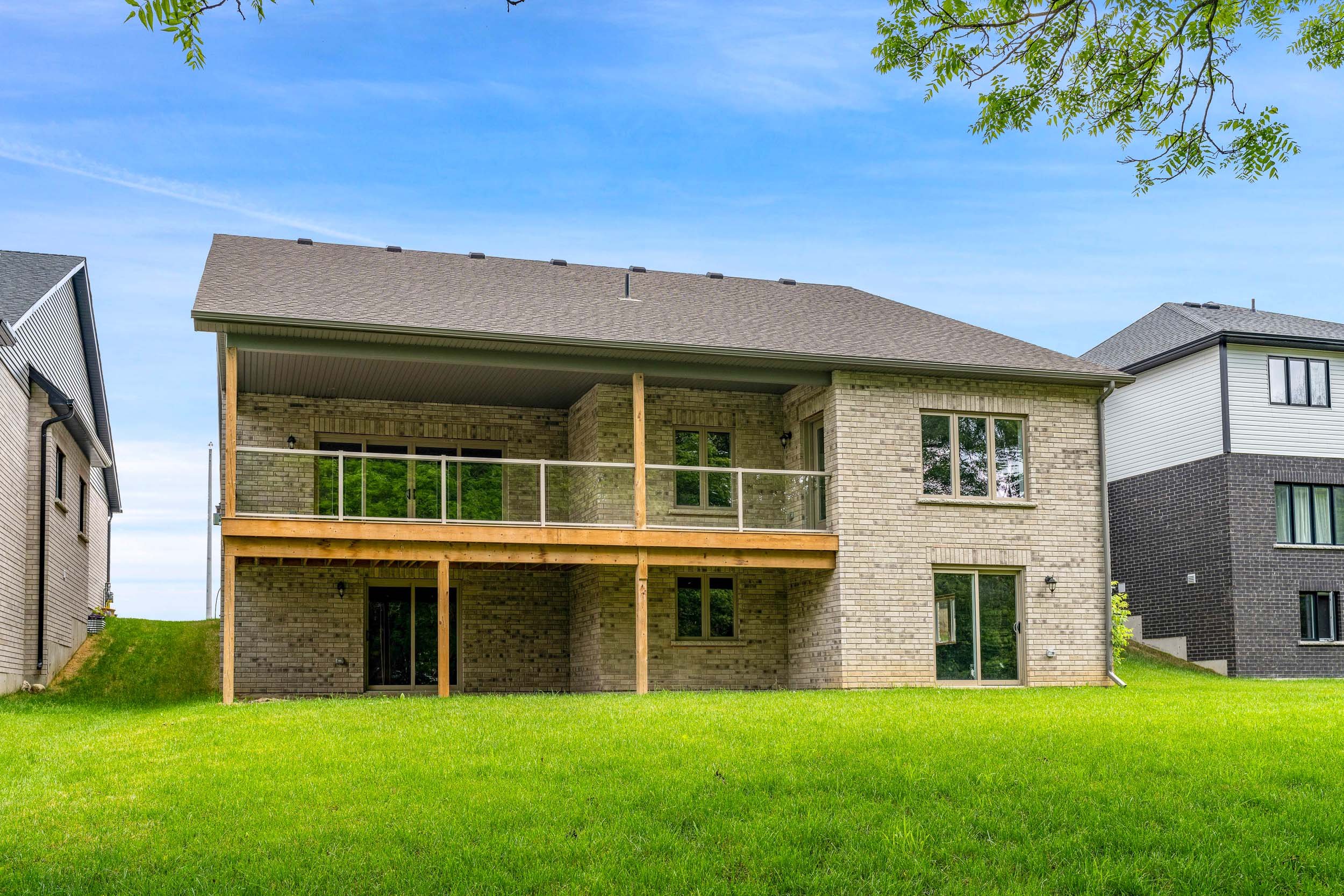 160 Eccles Avenue Web (7).jpg