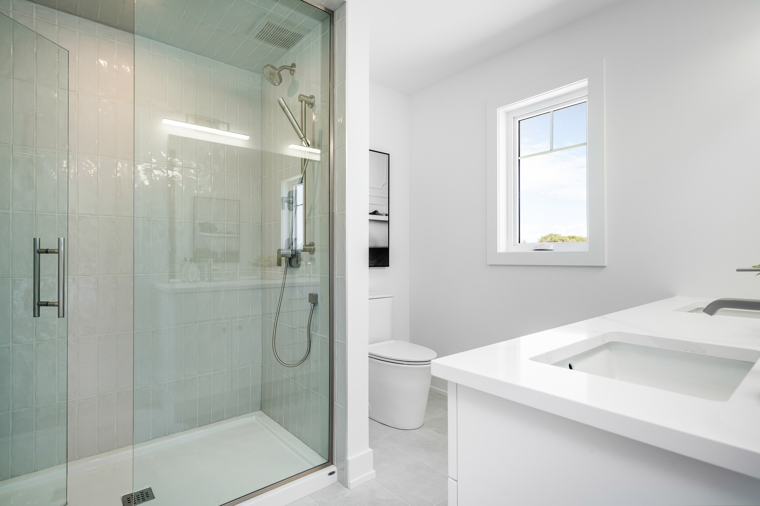 15 Swain Crescent Web (25).jpg