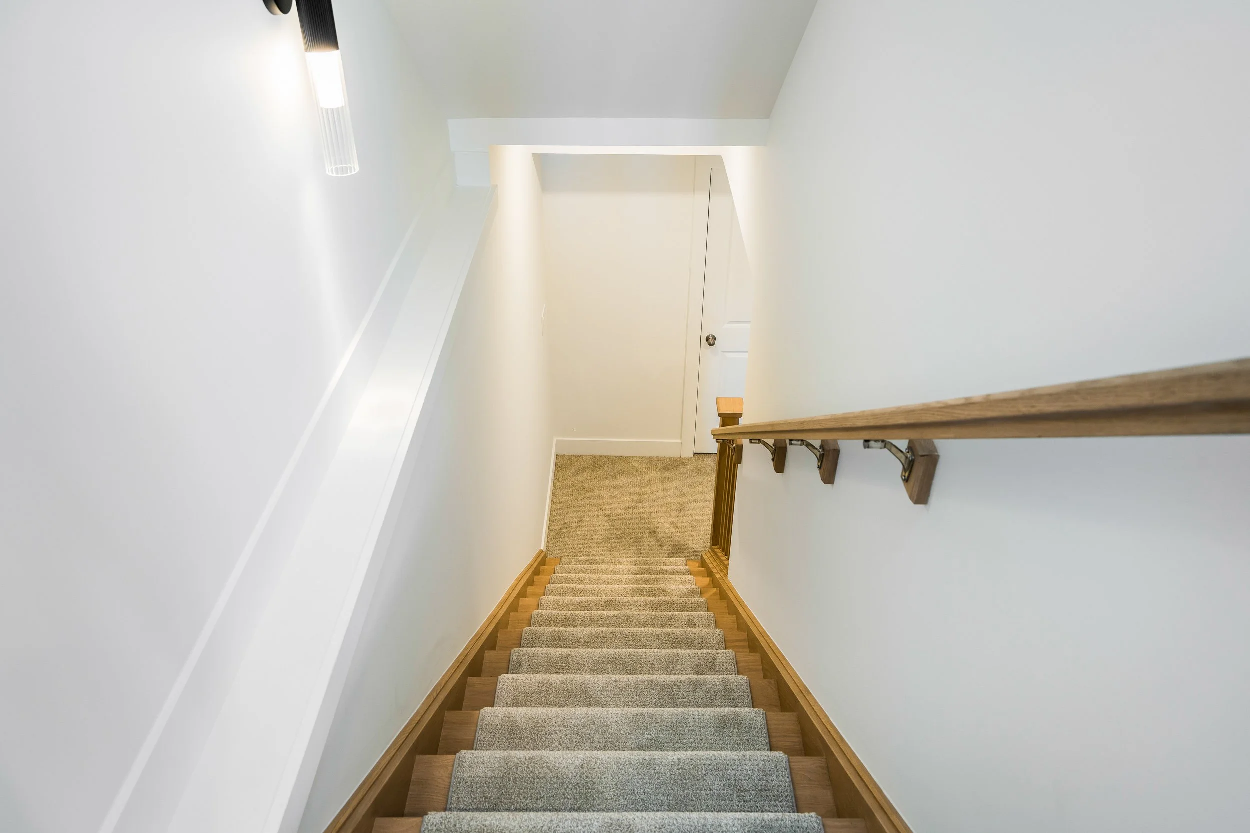 15 Swain Crescent Web (31).jpg