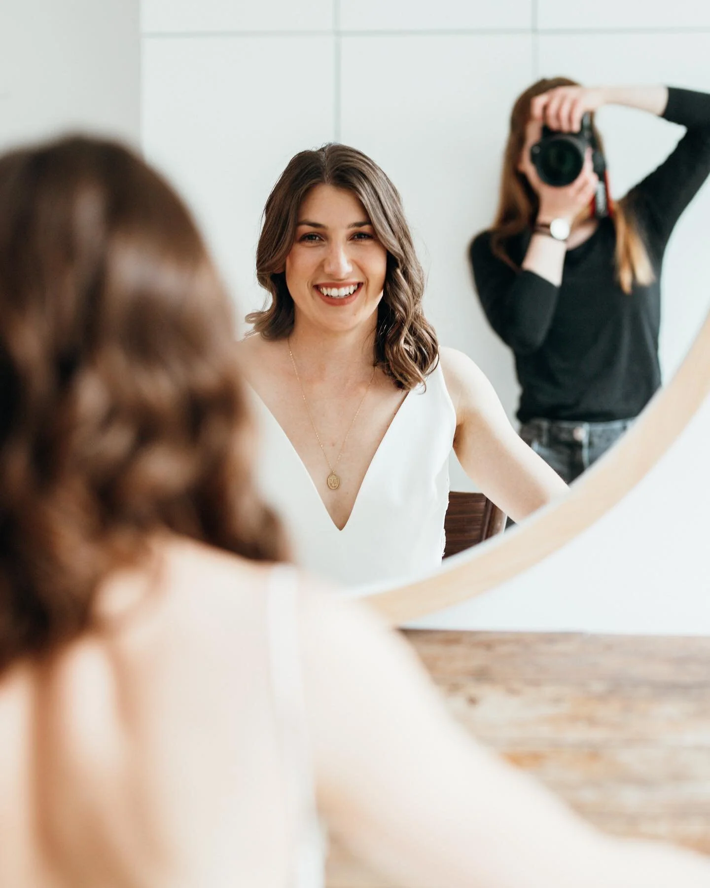 making of 📸

concept: @basketsandbiscuits @lorena.sc 
design &amp; styling: @basketsandbiscuits
photographers: @basketsandbiscuits, @lorena.sc
hair &amp; make up: @makeupartist.sharon
flowers: @_milenalaura_ 
dresses: @wildspiritloversbridal @alexan