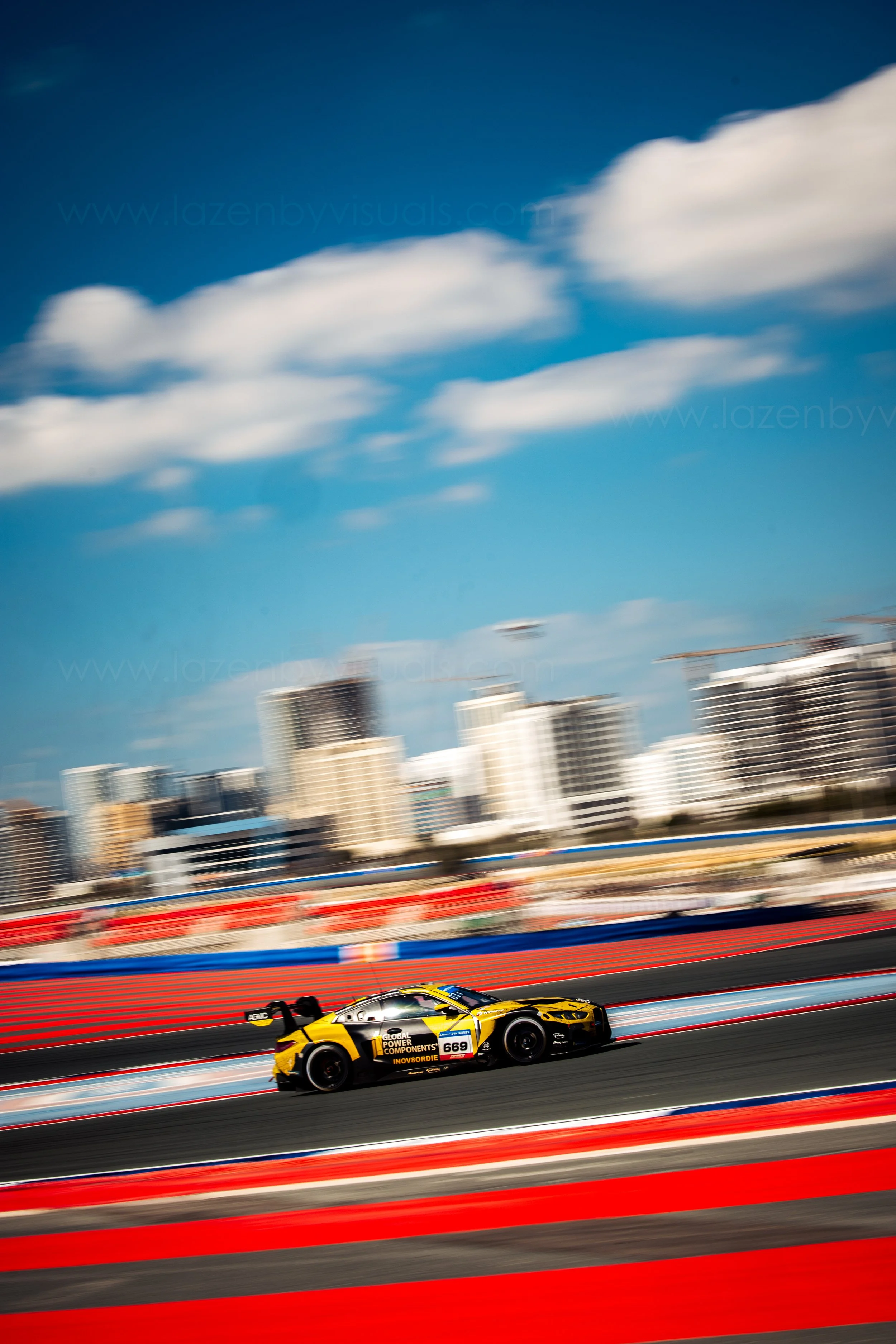 WRT.24HSeries.Dubai24hr.2026.51220.jpg