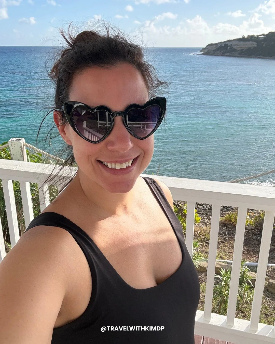 Sometimes a little bit of a walk = a big reward! That was the case when we ventured up to the hilltop gazebo! Look at those views!! 😍 

#pineapplebeachclub #girlstrip #antigua #travelplanner #goldgellgetaways