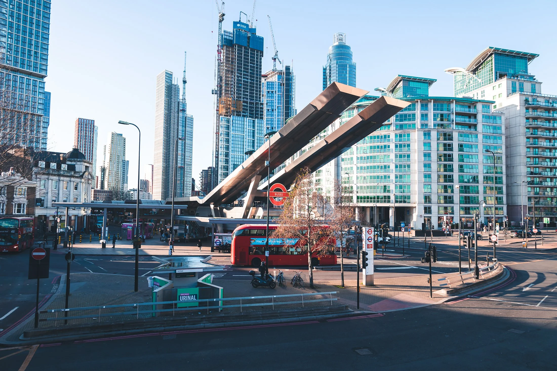 asa22 9 Vauxhall Station.jpg