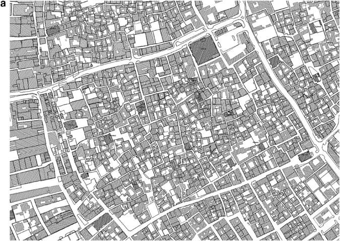  Figures (a) and (b) are from the city of Muharraq, Bahrain. Figure (a) is a map of part of the traditional fabric resulting from a generative process. Figure (b) is a partial map of a housing subdivision from the mid-1990s, a result of a ‘master pla