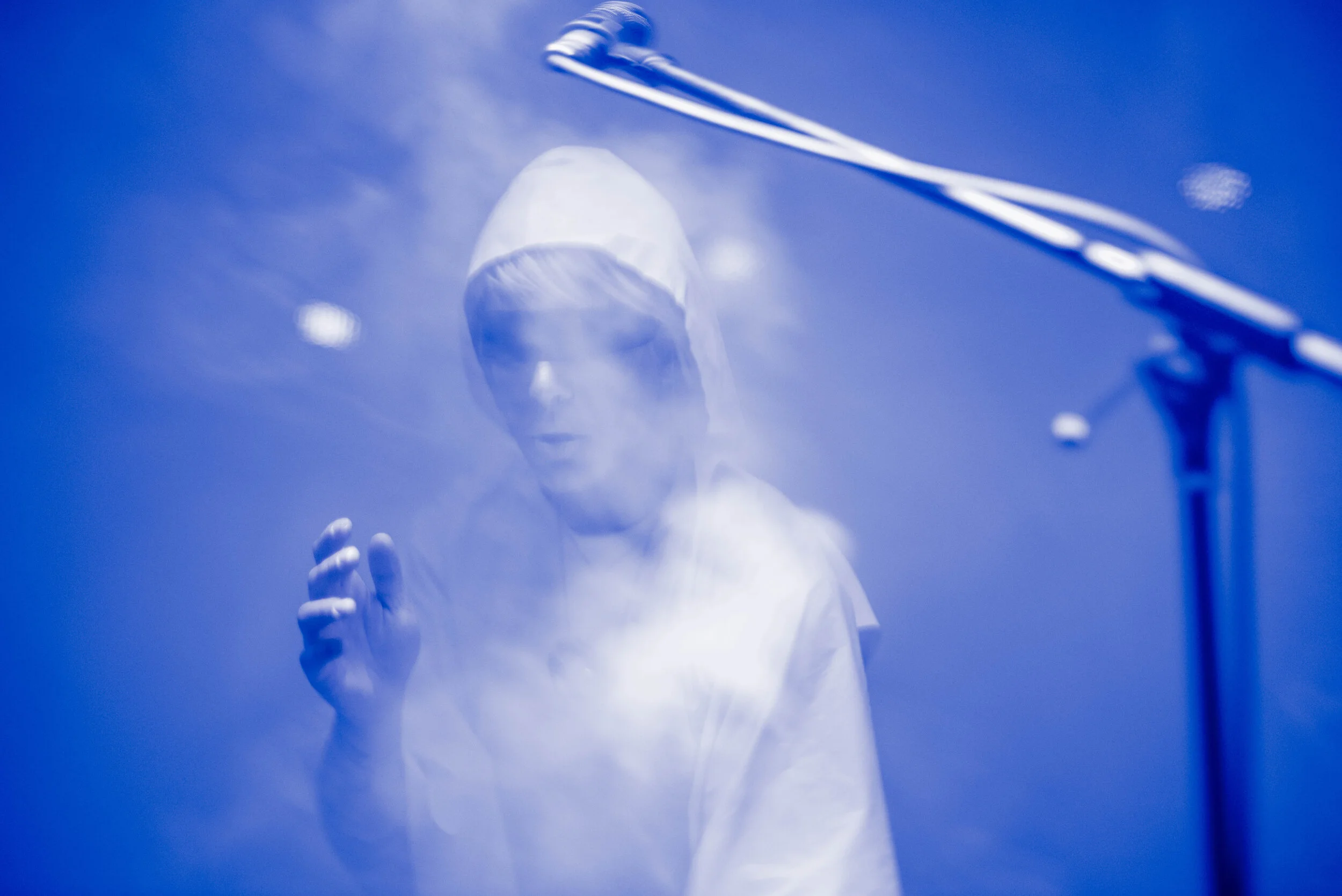 Drab Majesty through fog.jpg