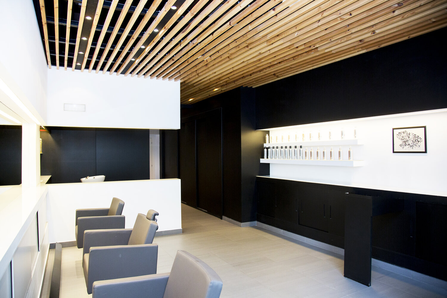 ESTUDIO BAU PELUQUERIA JLG 2.jpg