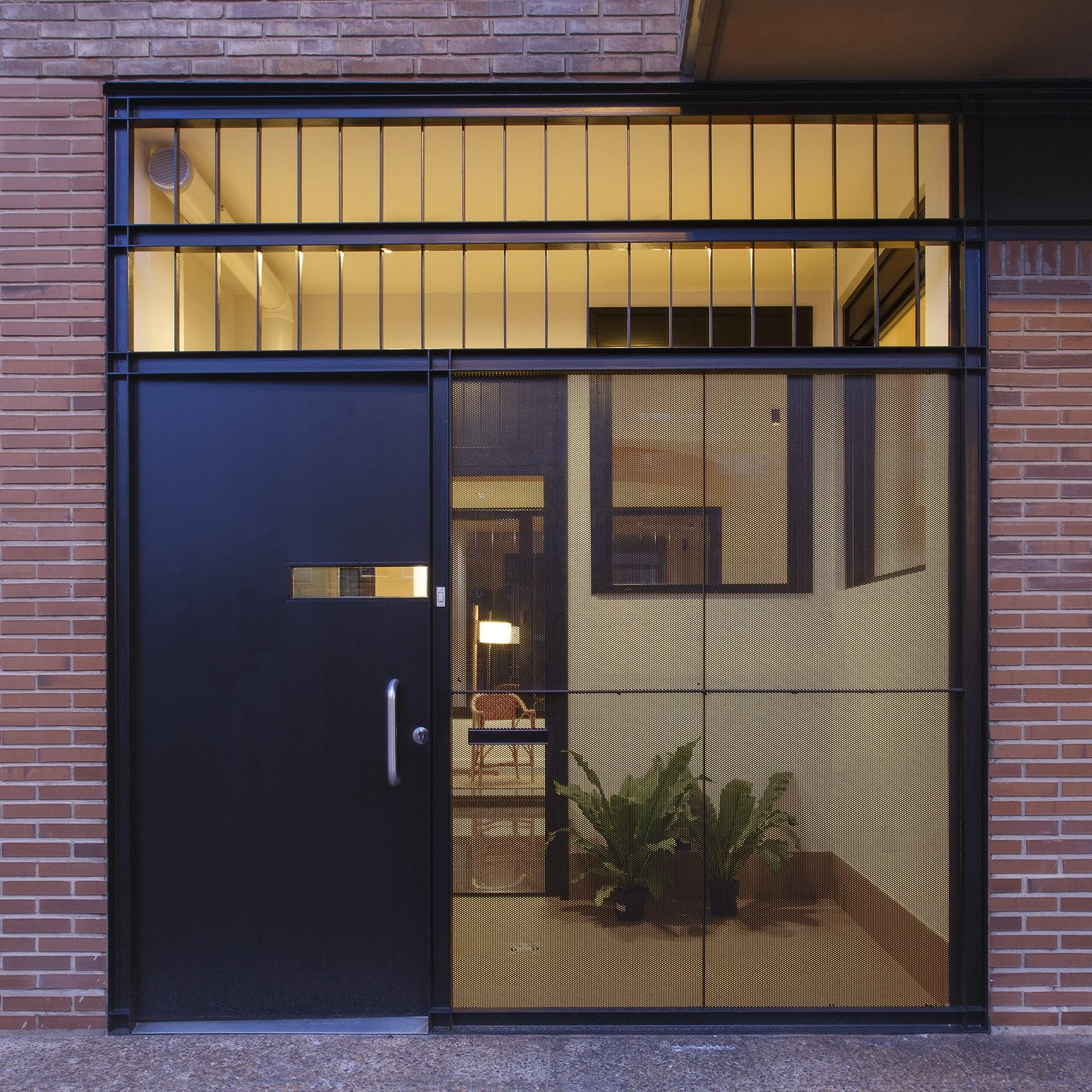 MANUEL IRIBARREN 6-180.jpg