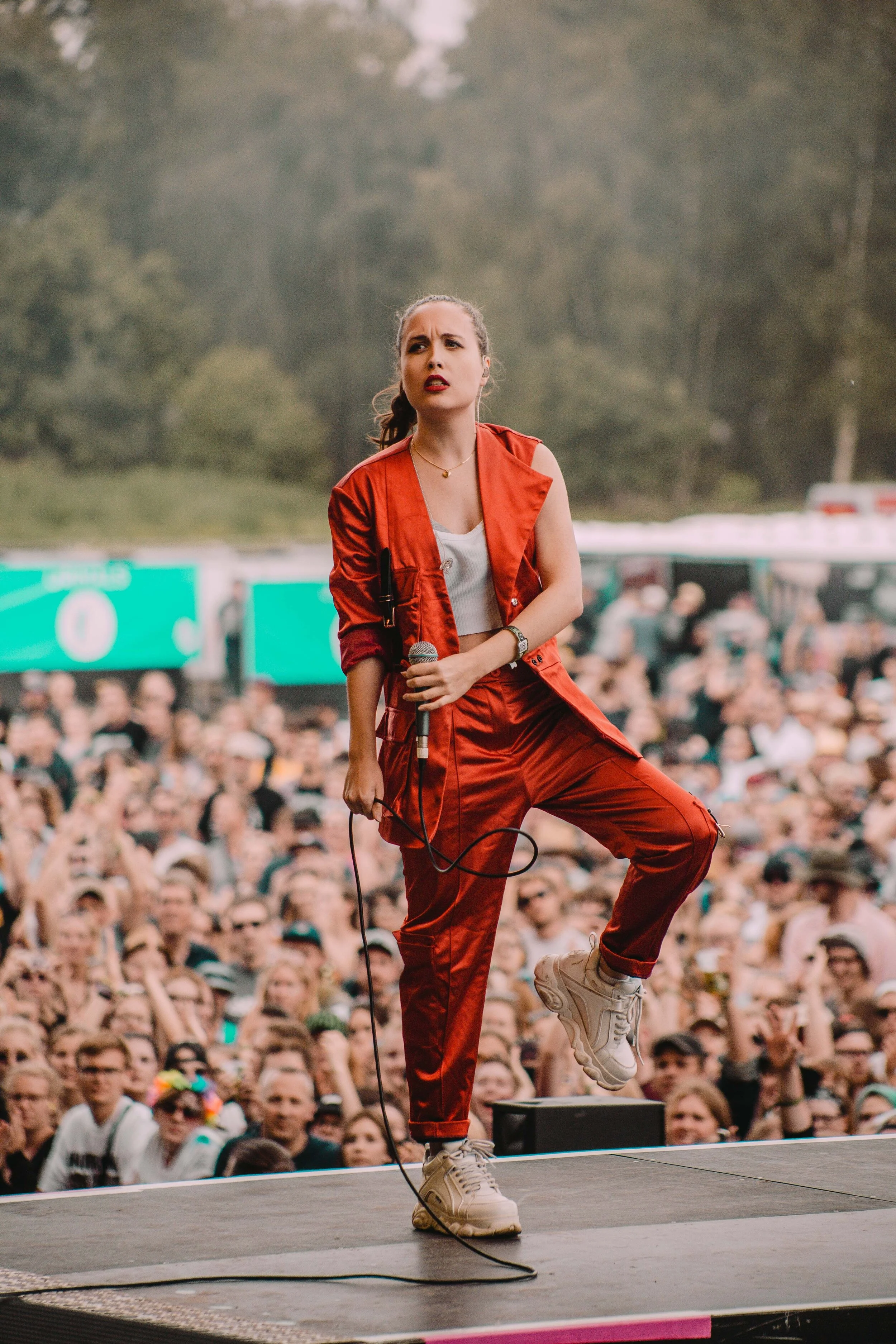 Alice_HurricaneSouthsideDonauinselfest_SarahKoester-87.jpg