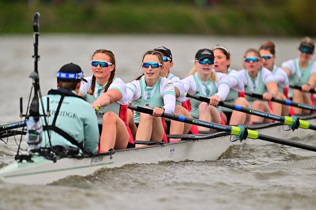 Congratulations to Cambridge University Boat Club @cubcsquad !

Back on college sports, today in the UK was The Boat Race, the annual rowing battle on the Thames River in London, between the boat clubs of the universities of Oxford &amp; Cambridge.

