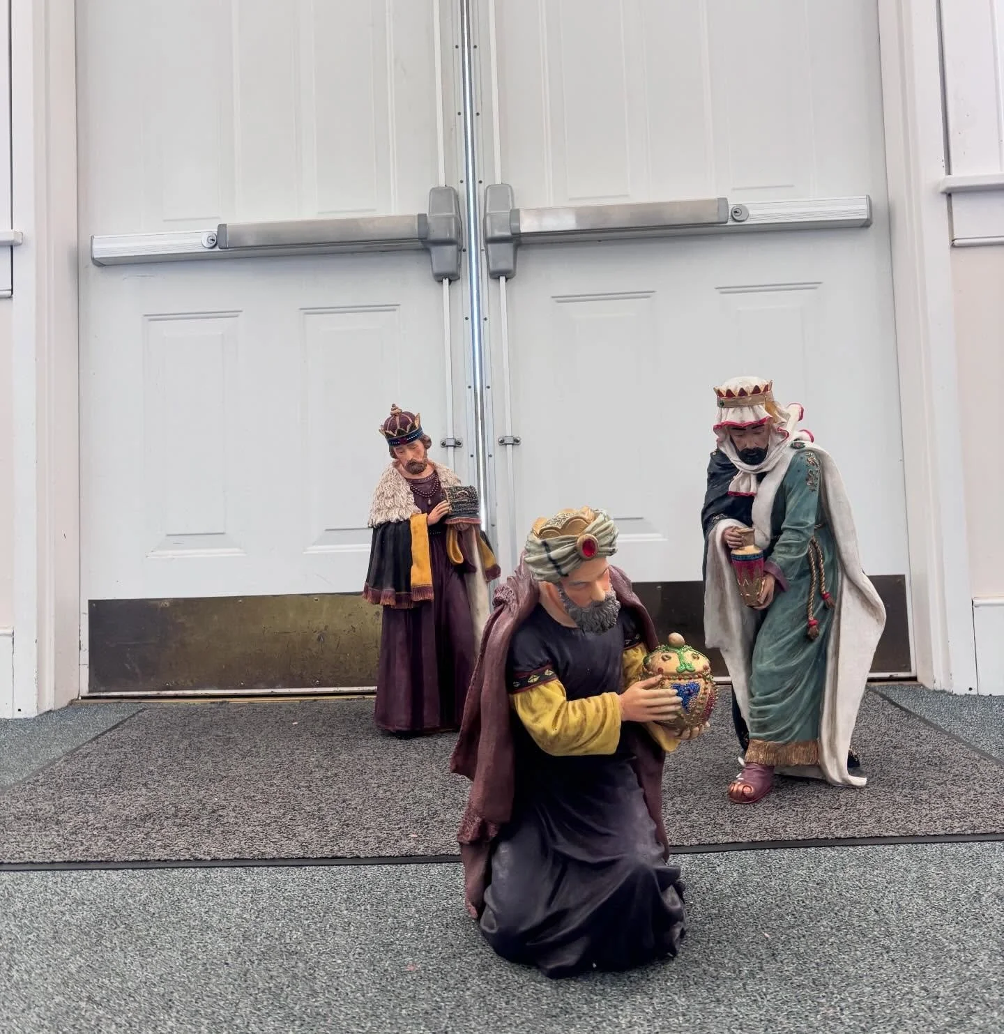 The magi have entered the building!!! Will they arrive in time for our Epiphany celebration on Sunday? 👀🌟

Worship with us at 10am to find out! Plan on staying after worship for some festive Epiphany activities designed for all ages: a visual scave