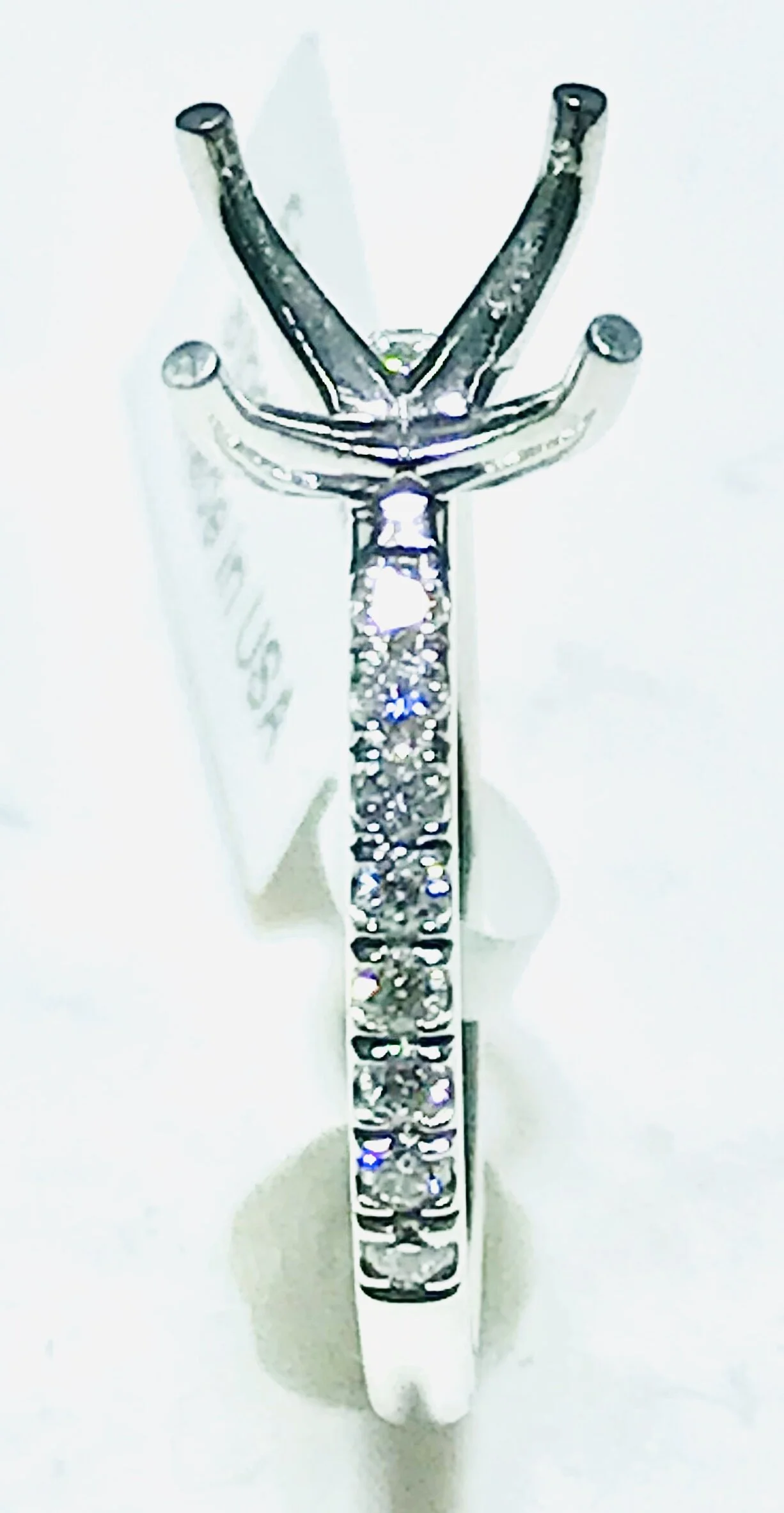 3955AB0D-7F53-45FC-A03D-CE97CE3CCC6D