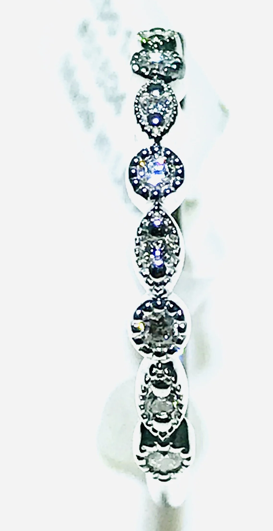 4CB64D5E-60FA-40E0-8CF1-F09E2A3FA8DC