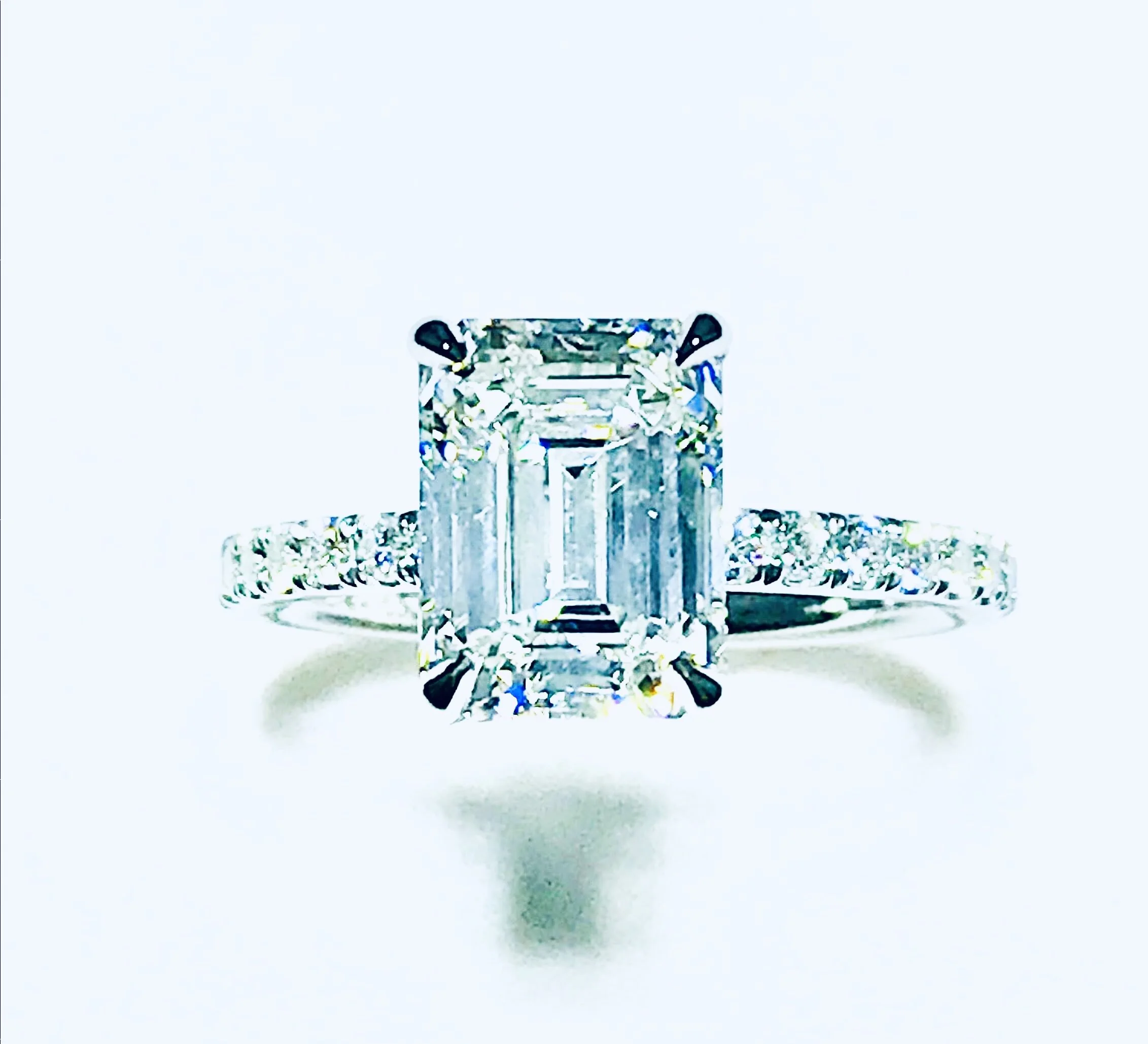 D7D59C85-F123-47A1-BAFE-65468802FBF8