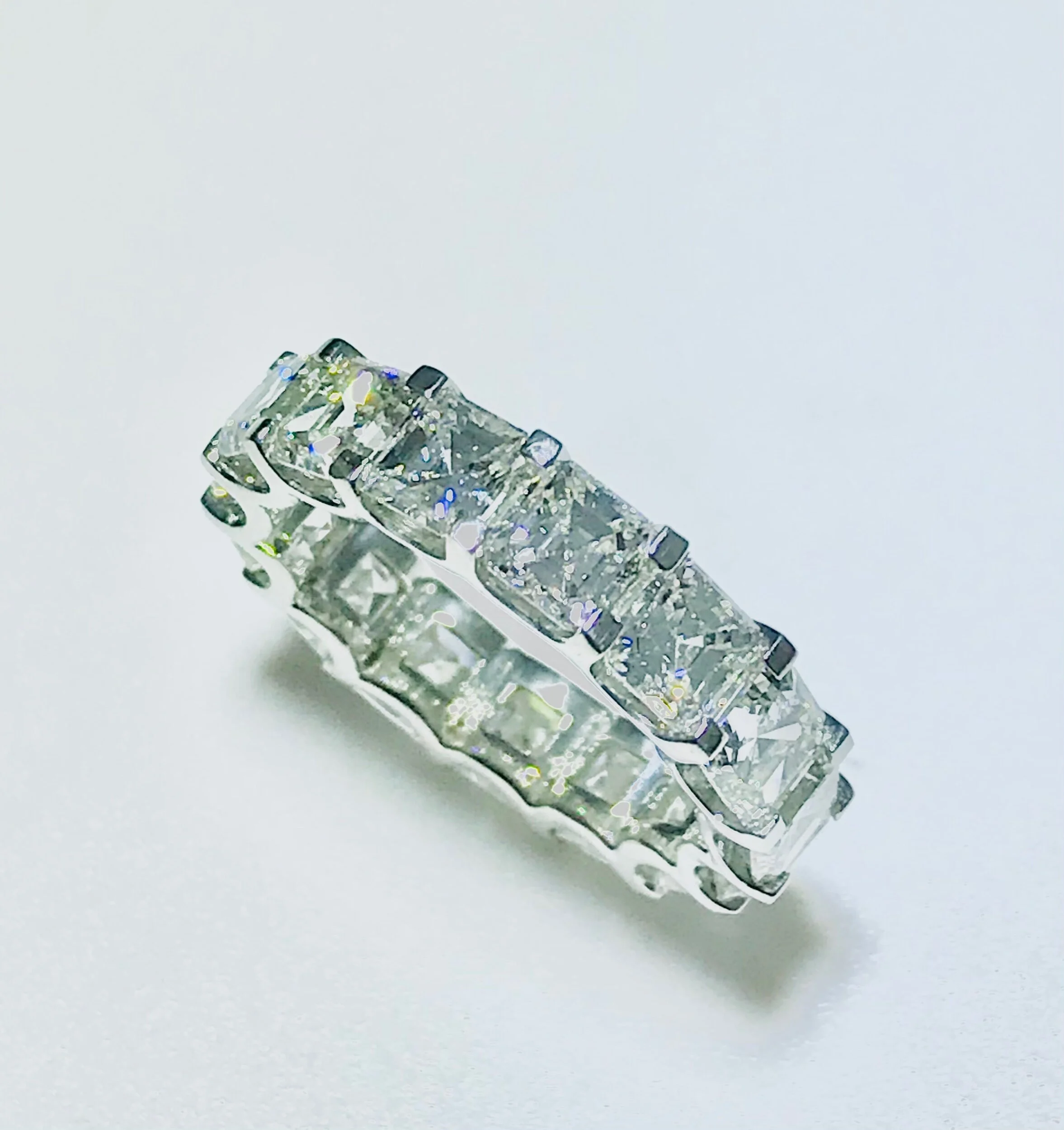 4F0C4B7F-93CD-4BBF-BC5D-7A8FF6101874