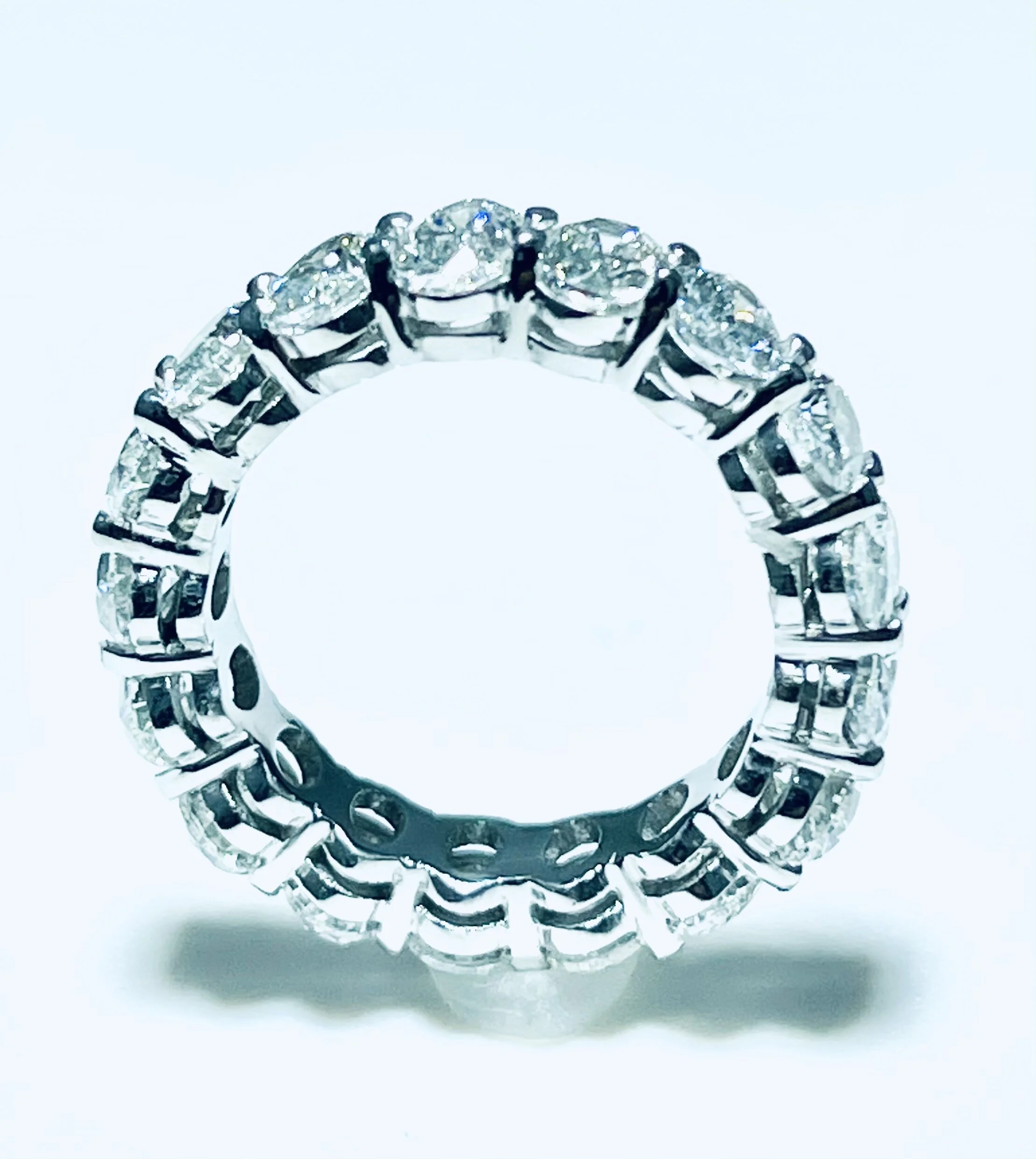 1E42A20D-411C-4FC2-B4C4-DC6B5CF44D80