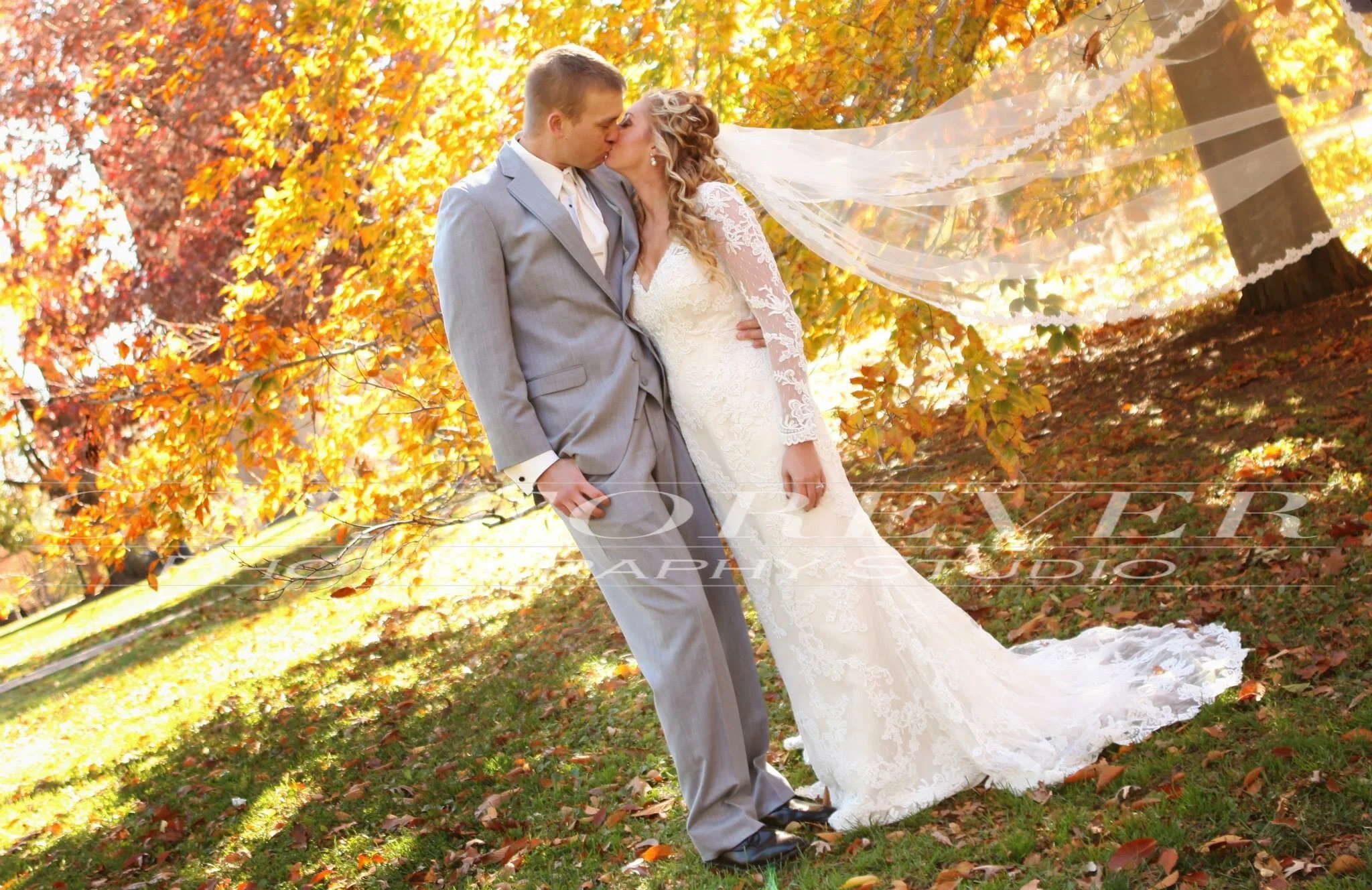 WOODLAND RUSTIC FAIRYTALE {CDE Wedding Sneak Peek}