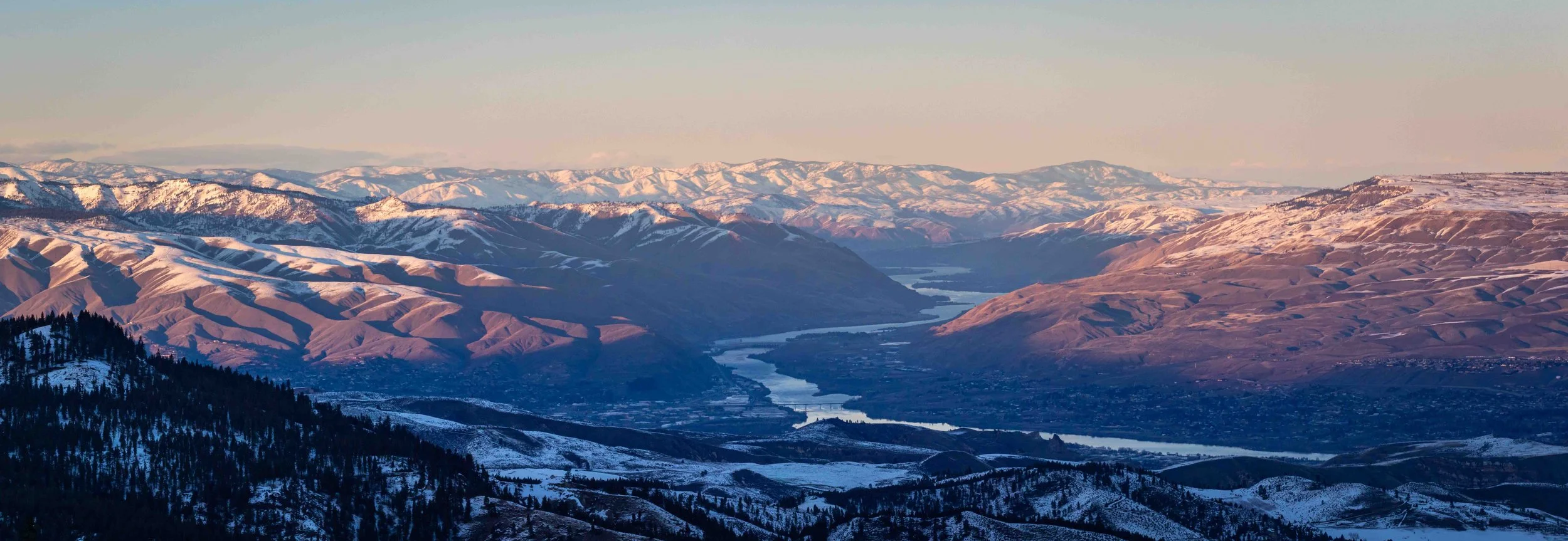 Wenatchee Valley Pano Web.jpg
