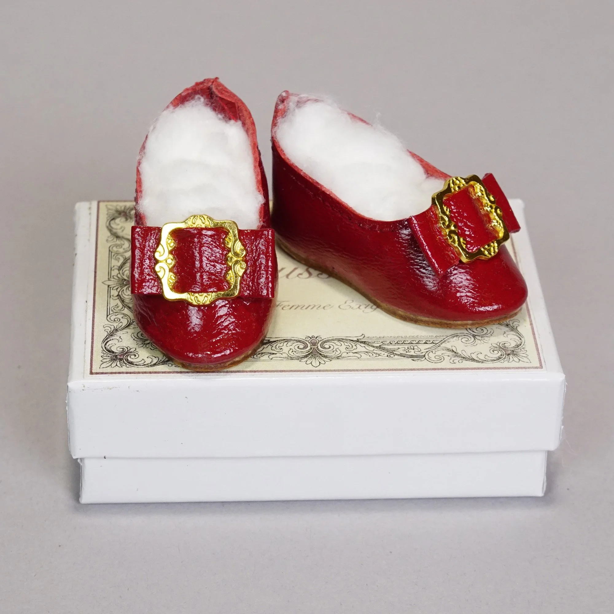 Shoe-114-a.JPG