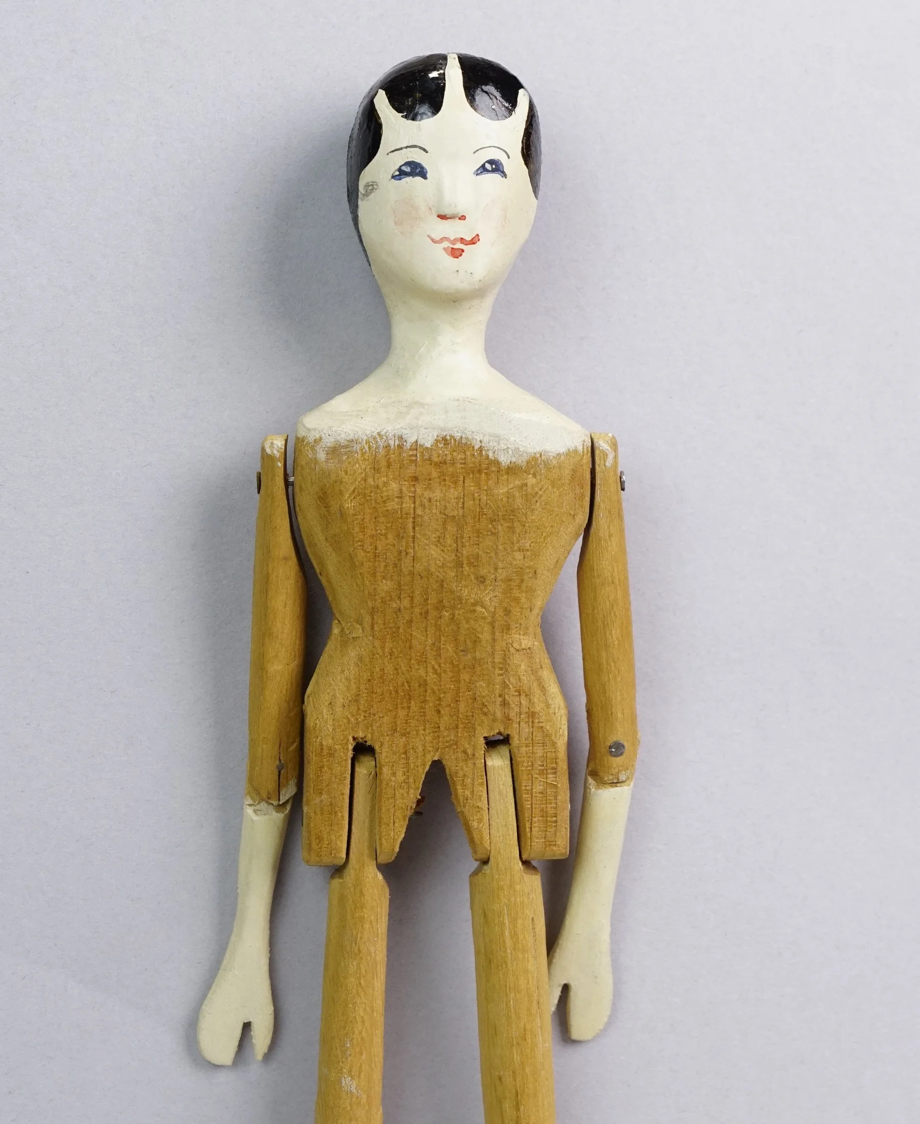 Wooden-03-b.JPG