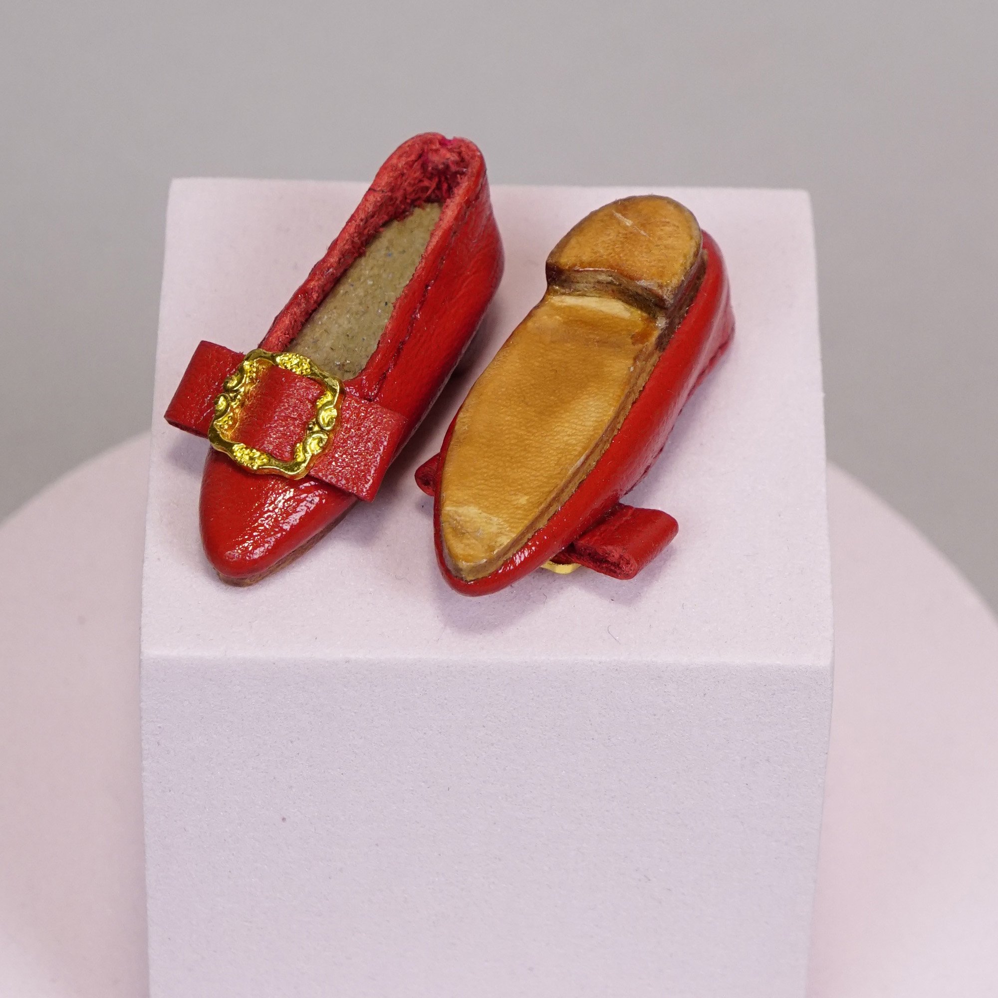 Shoe-121-b.JPG