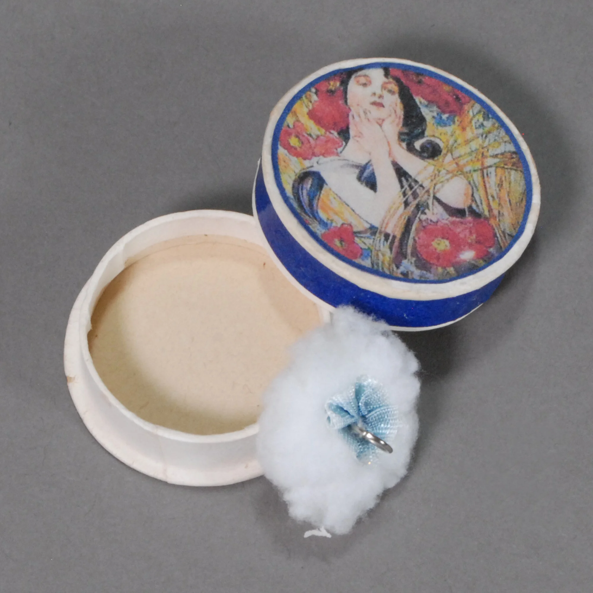 Fanny-Acc-12-a.JPG