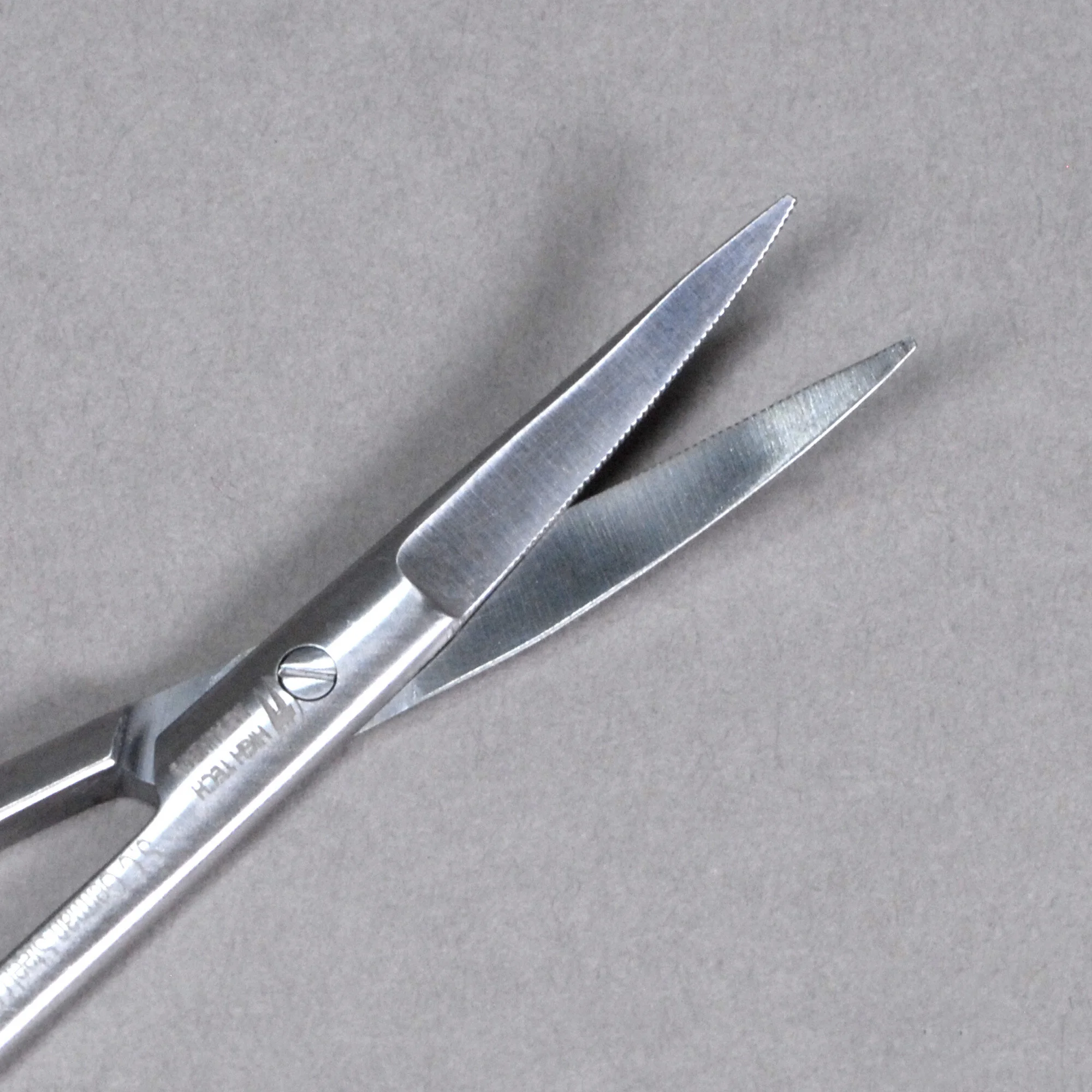 Seam-Scissors-1-b.JPG