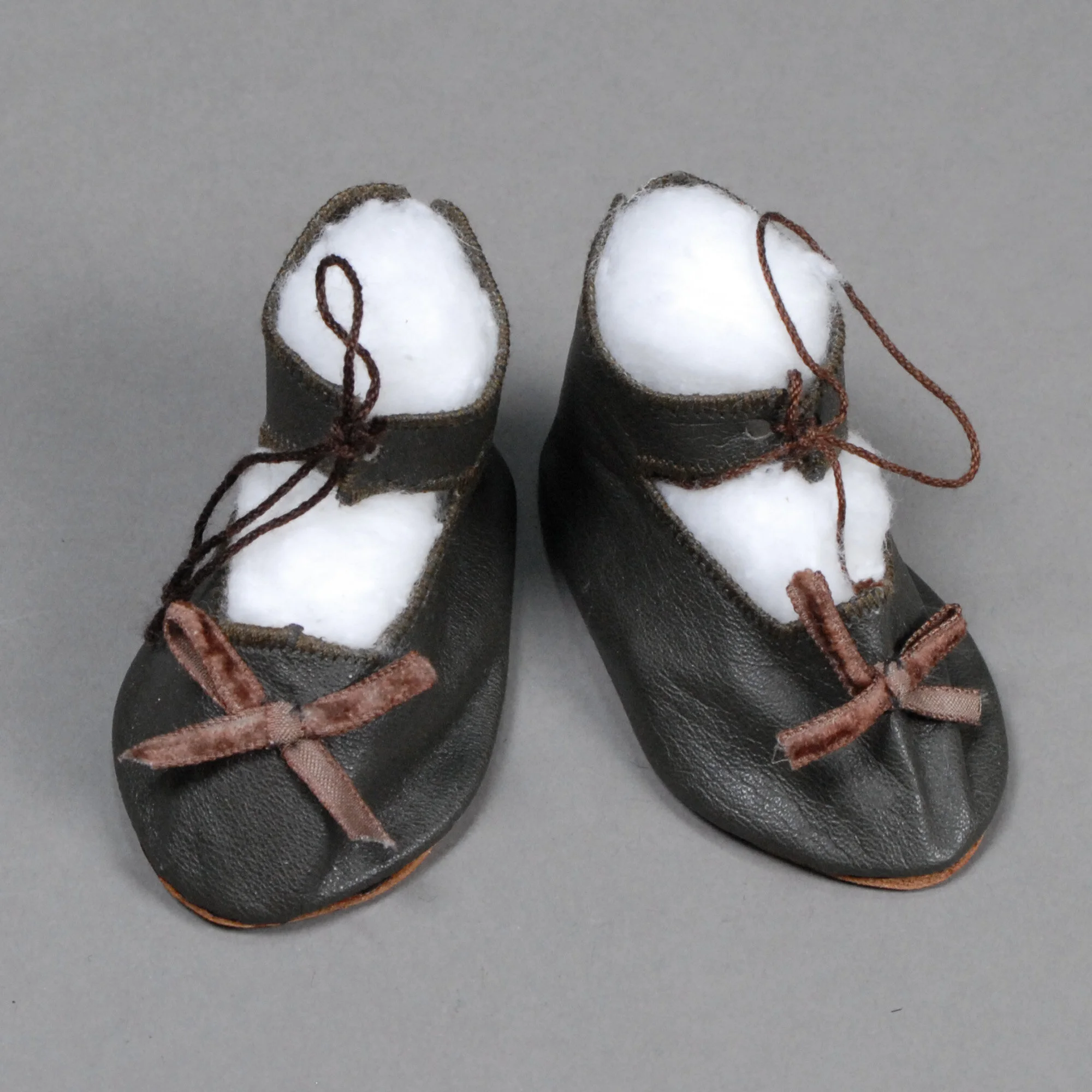 Shoe-11-a.JPG