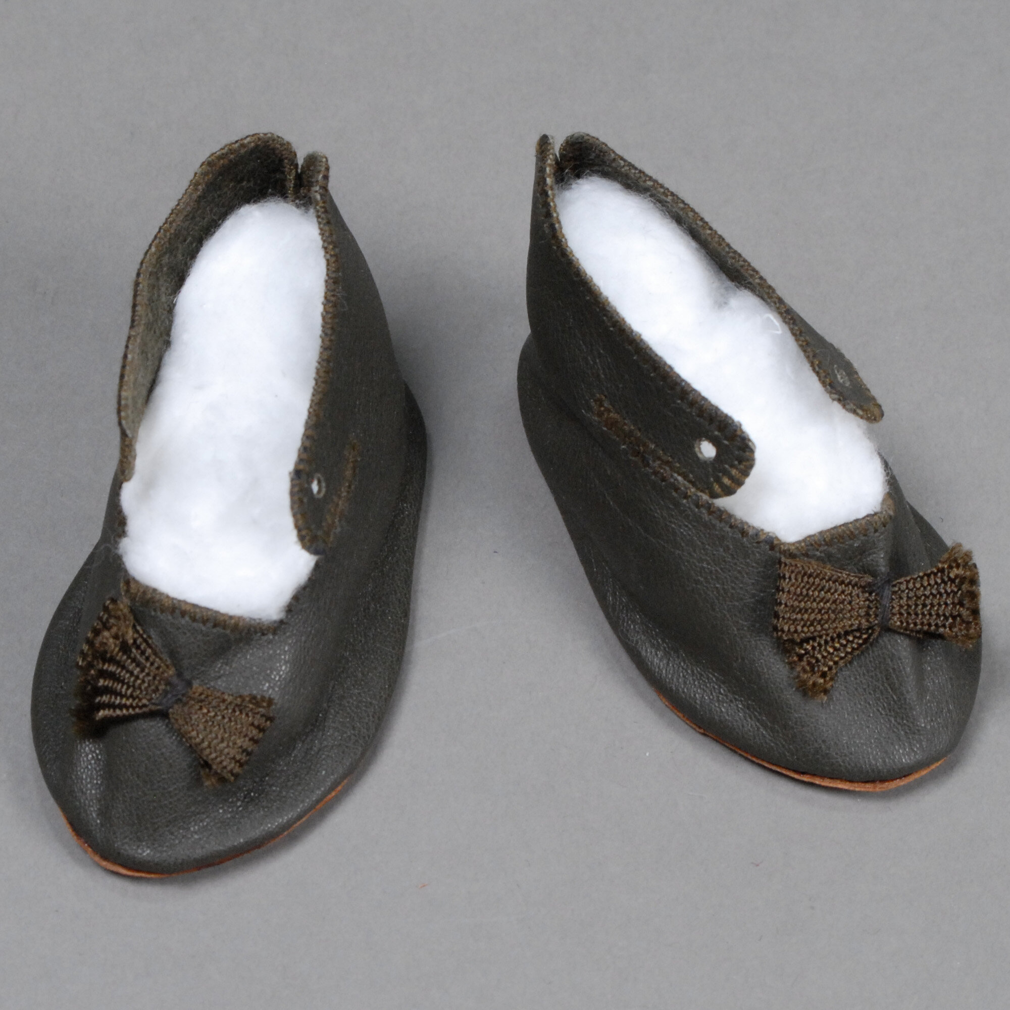 Shoe-12-a.JPG