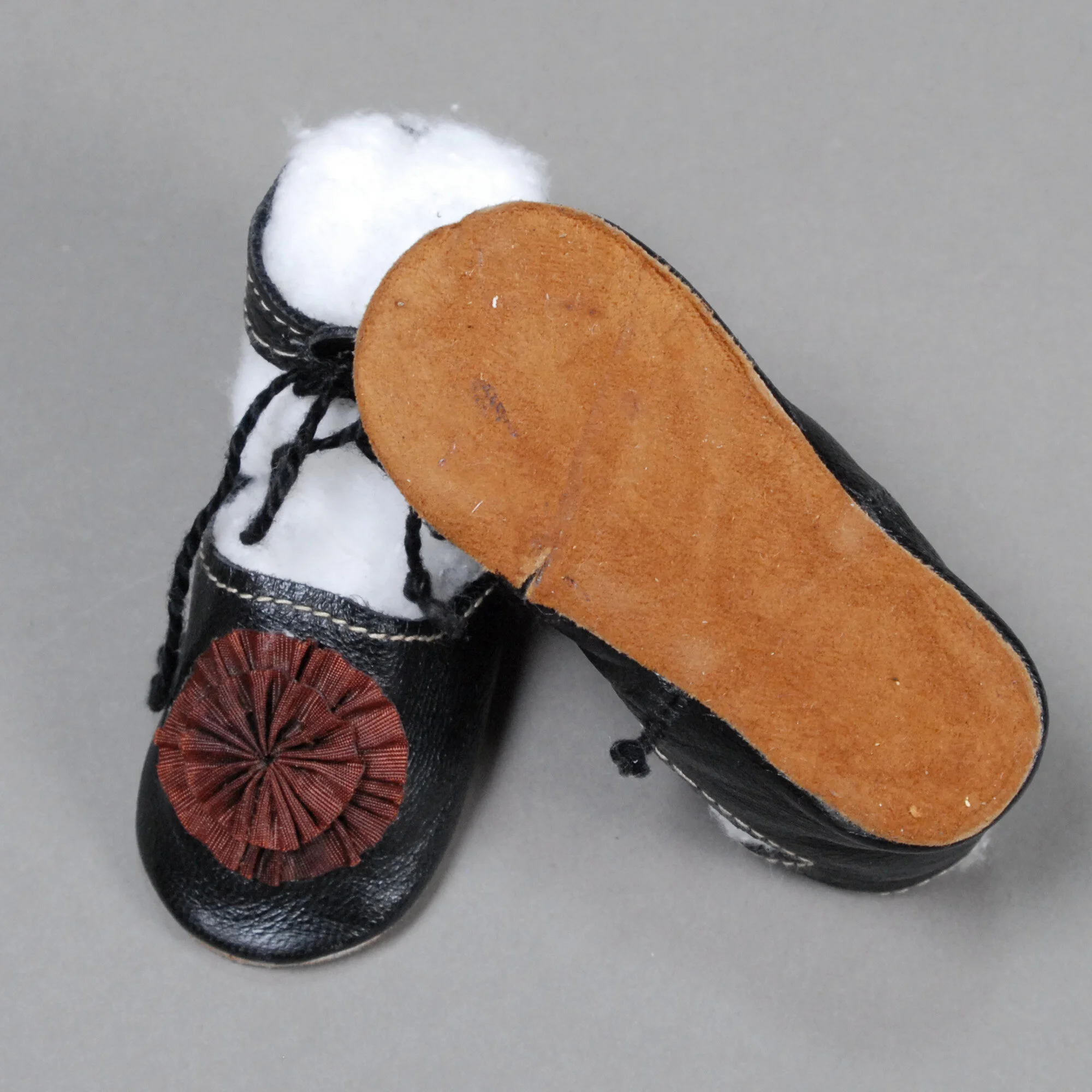 Shoe-14-b.JPG