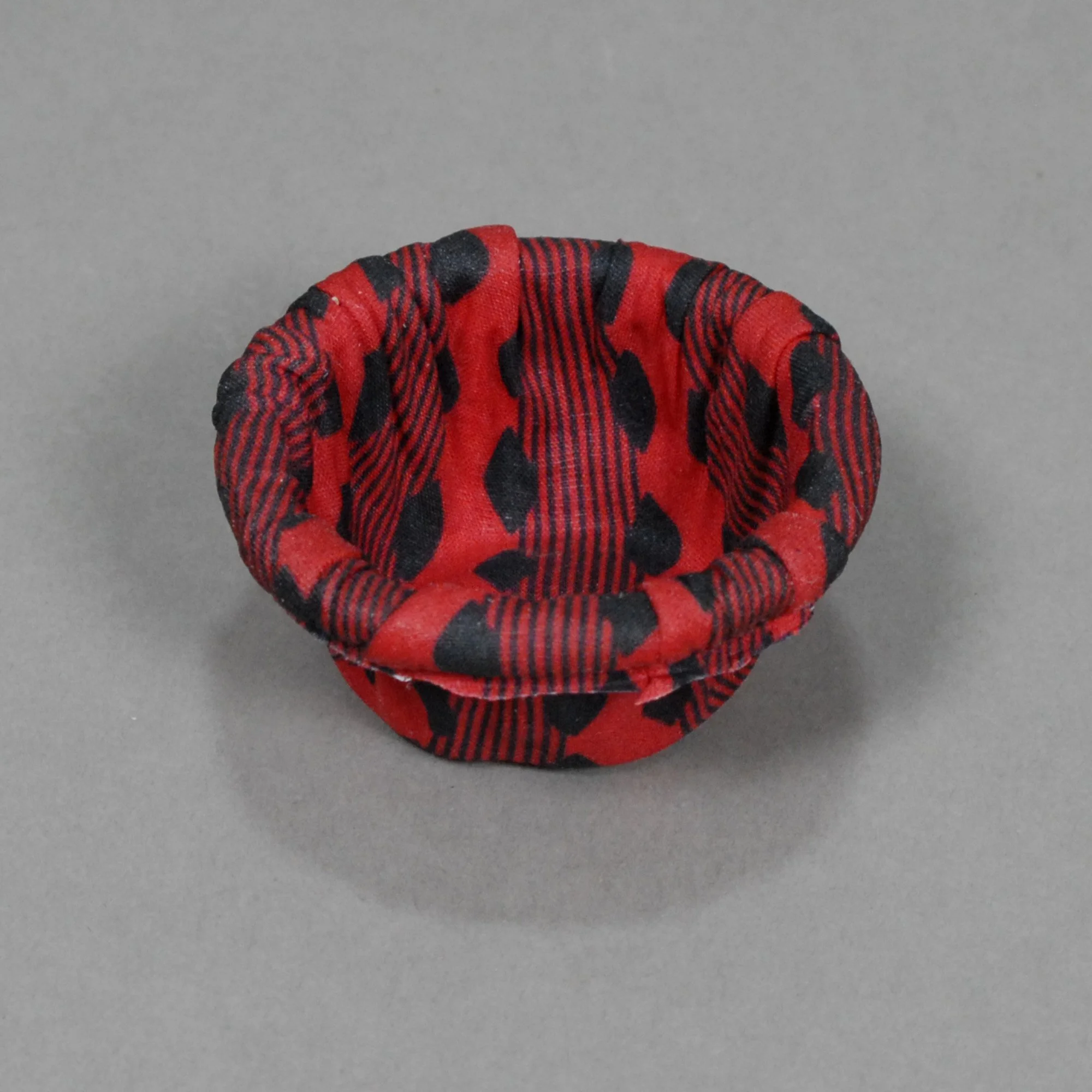 Hat-070-b.JPG
