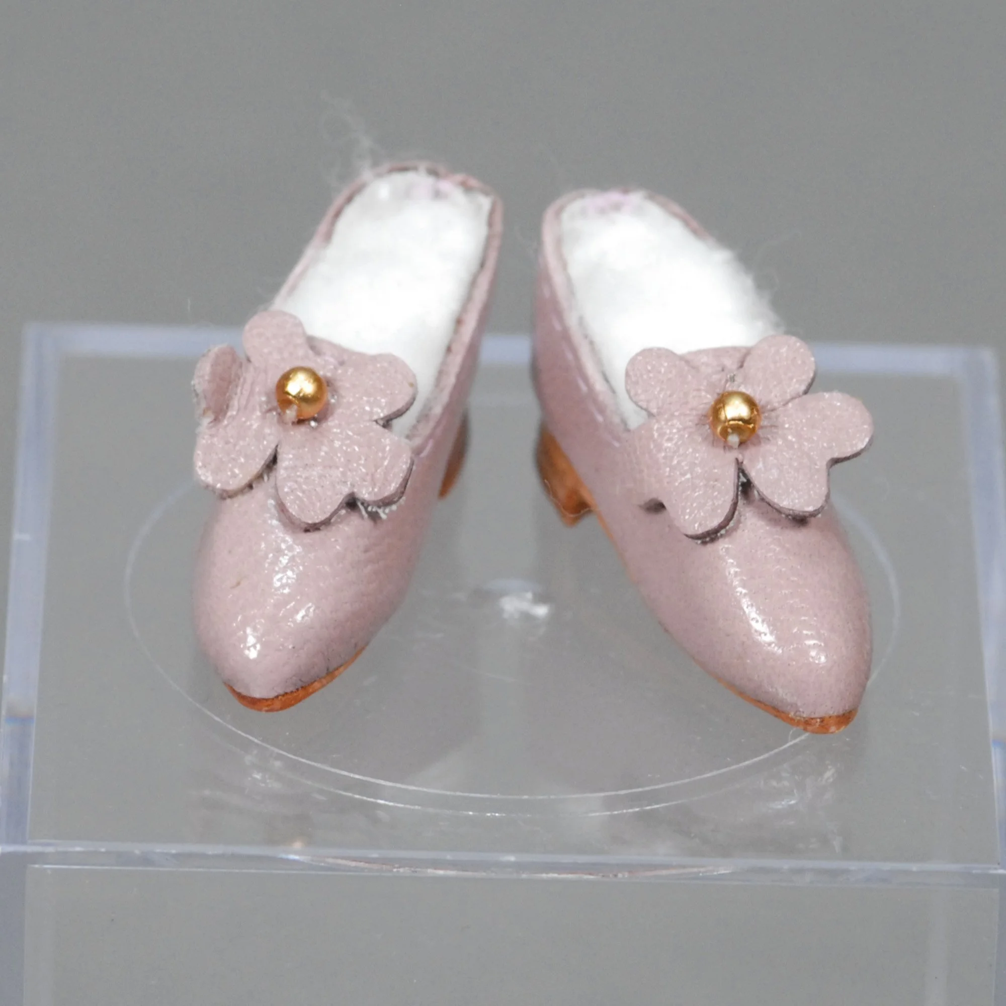 Fanny-Shoe-08.JPG