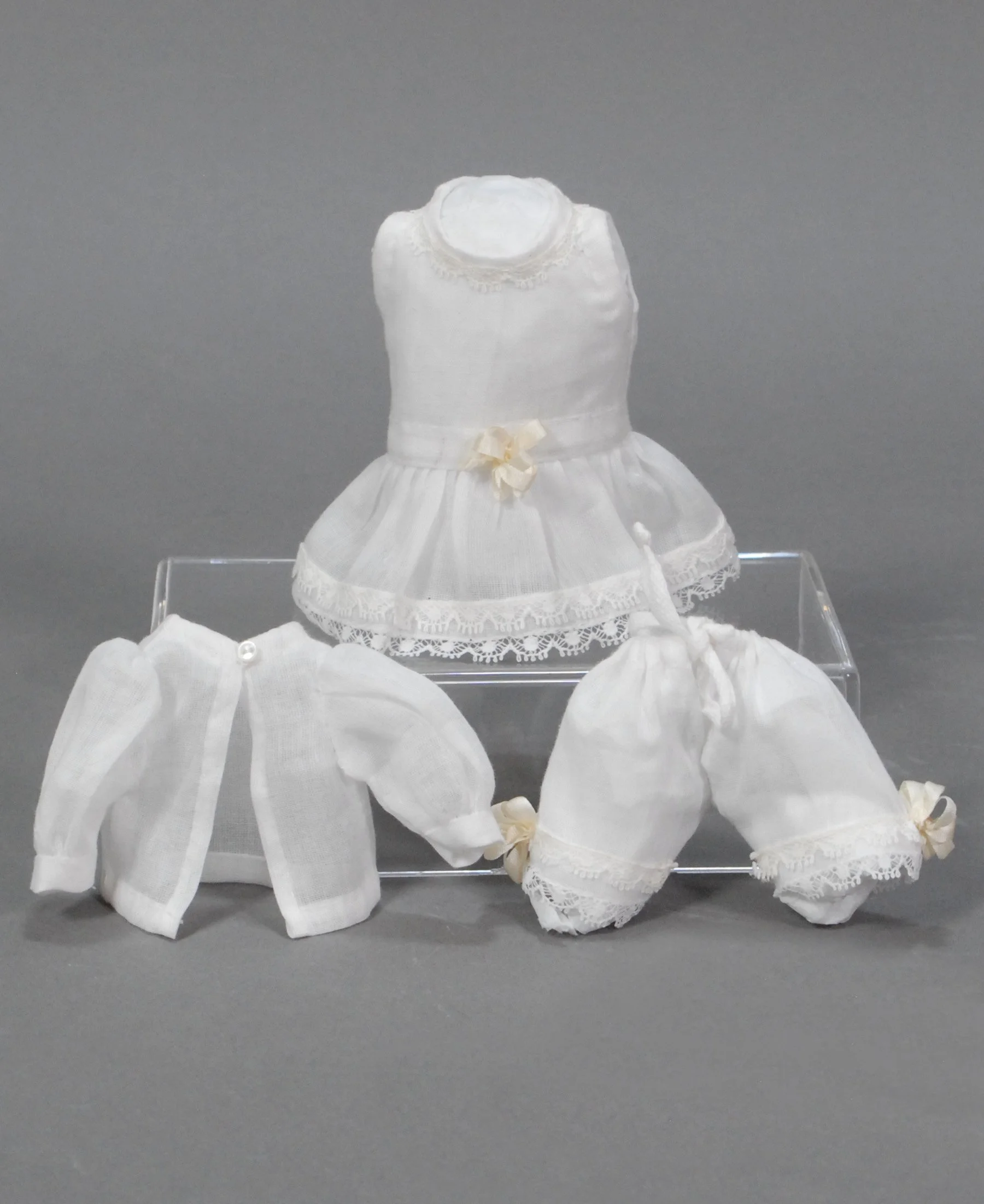 Charlotte-Box-Kit-n.JPG