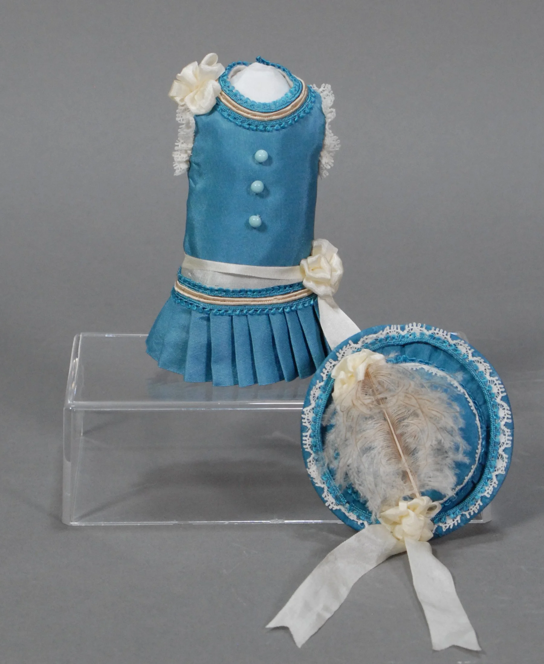 Charlotte-Box-Kit-i.JPG