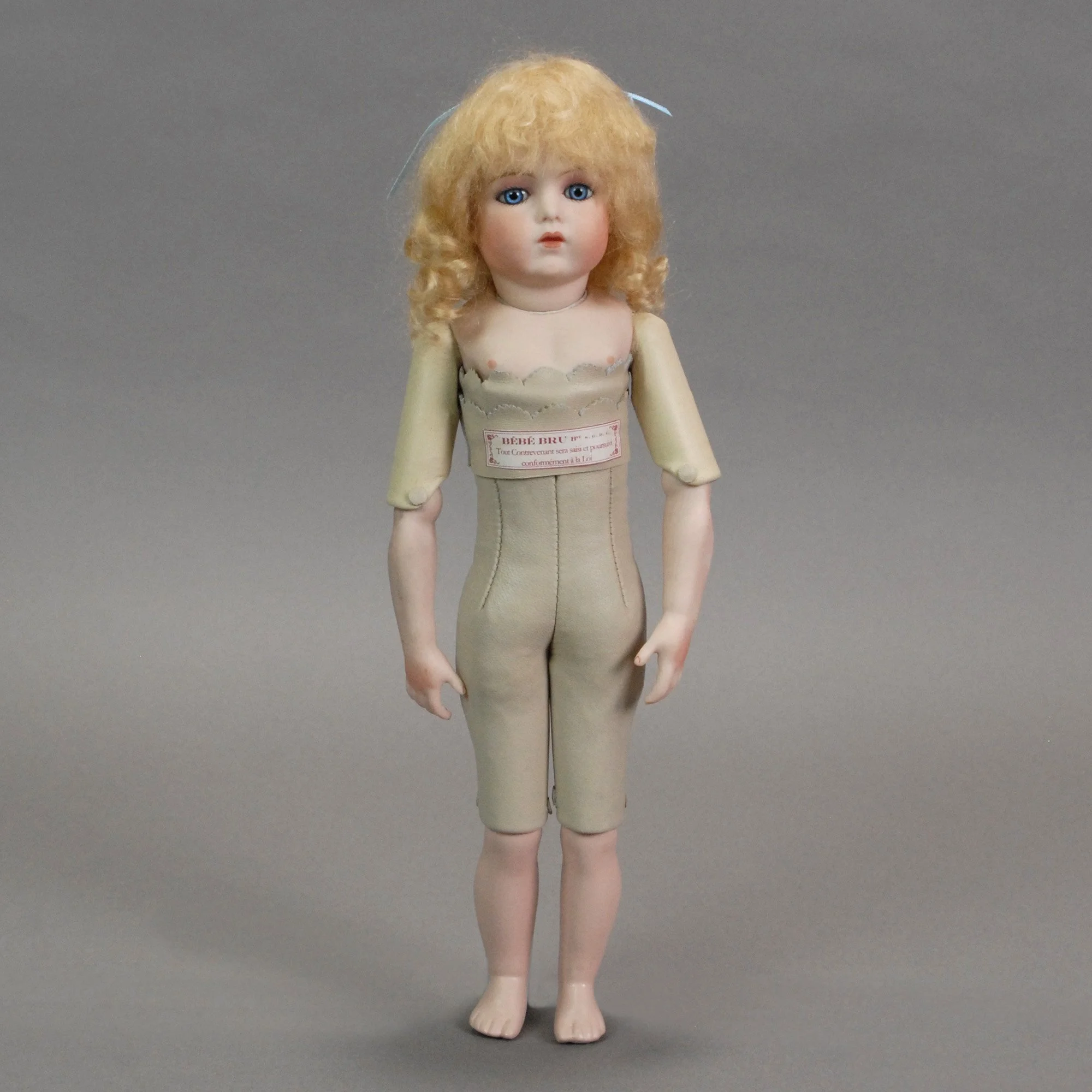 Amélie-Doll-a.JPG