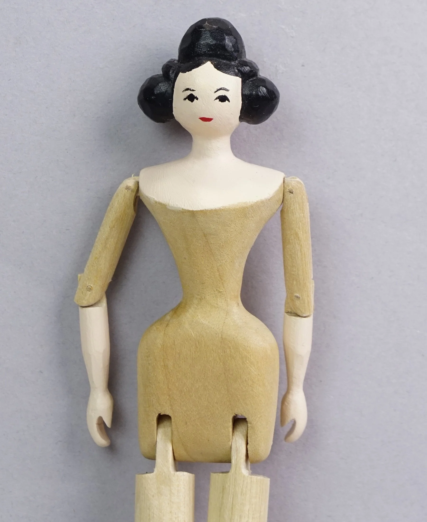 Wooden-09-b.JPG