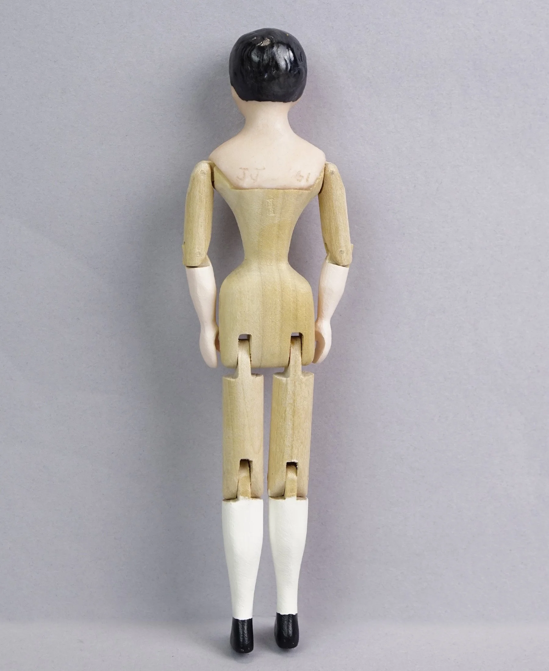 Wooden-07-c.JPG
