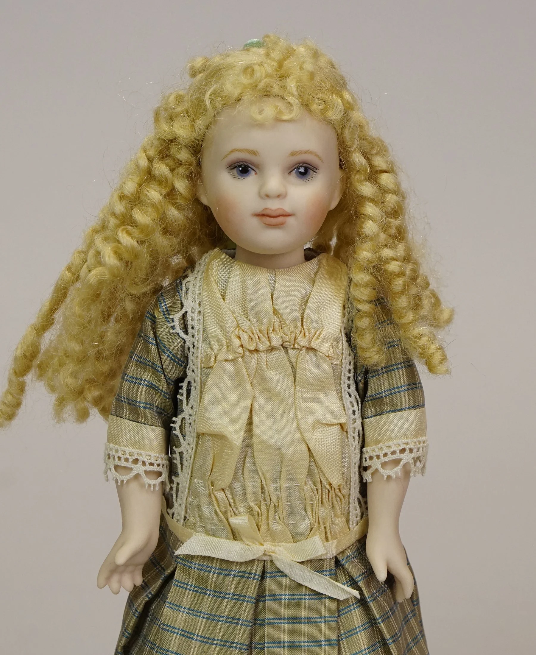 artist-doll-13-b.JPG