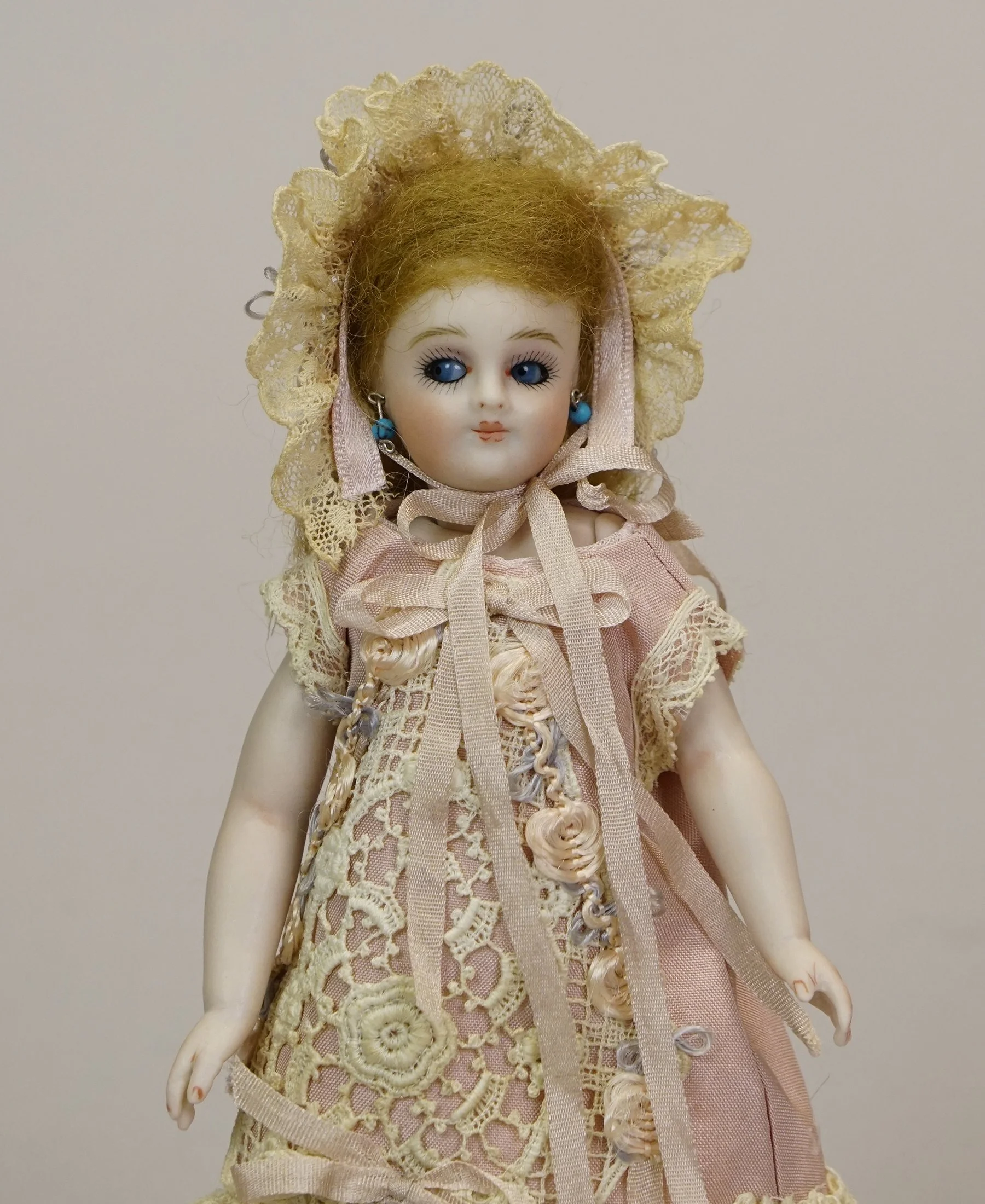 artist-doll-15-b.JPG