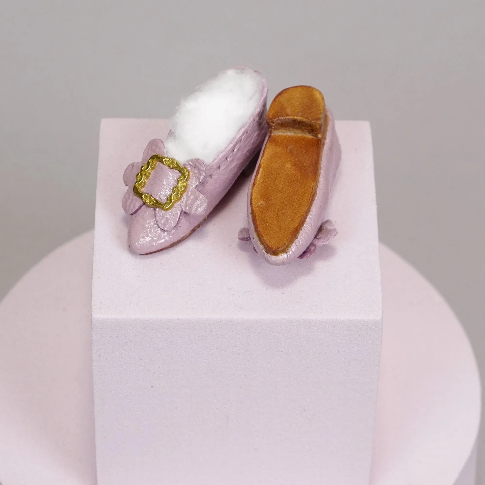 Shoe-127-b.JPG