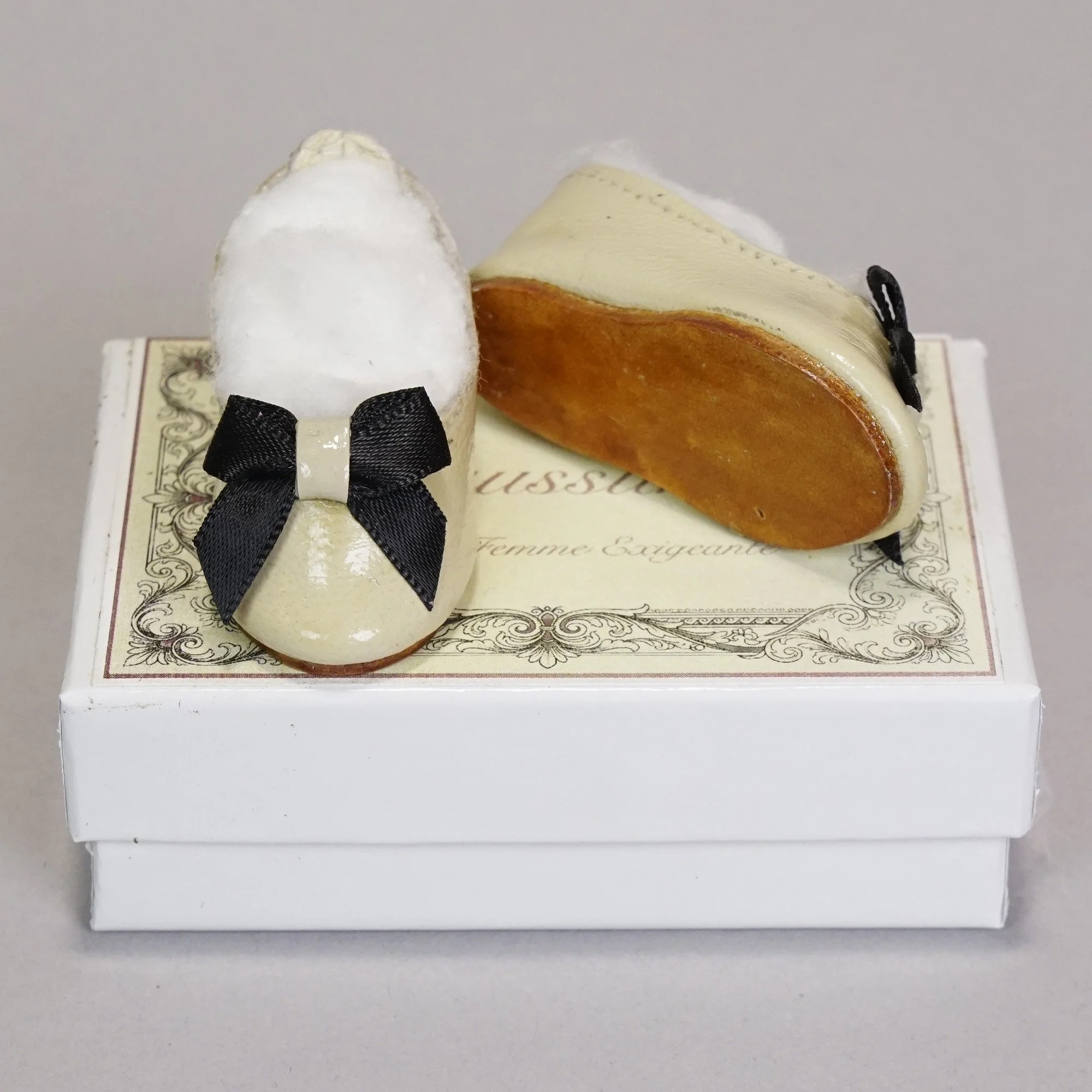 Shoe-108-b.JPG