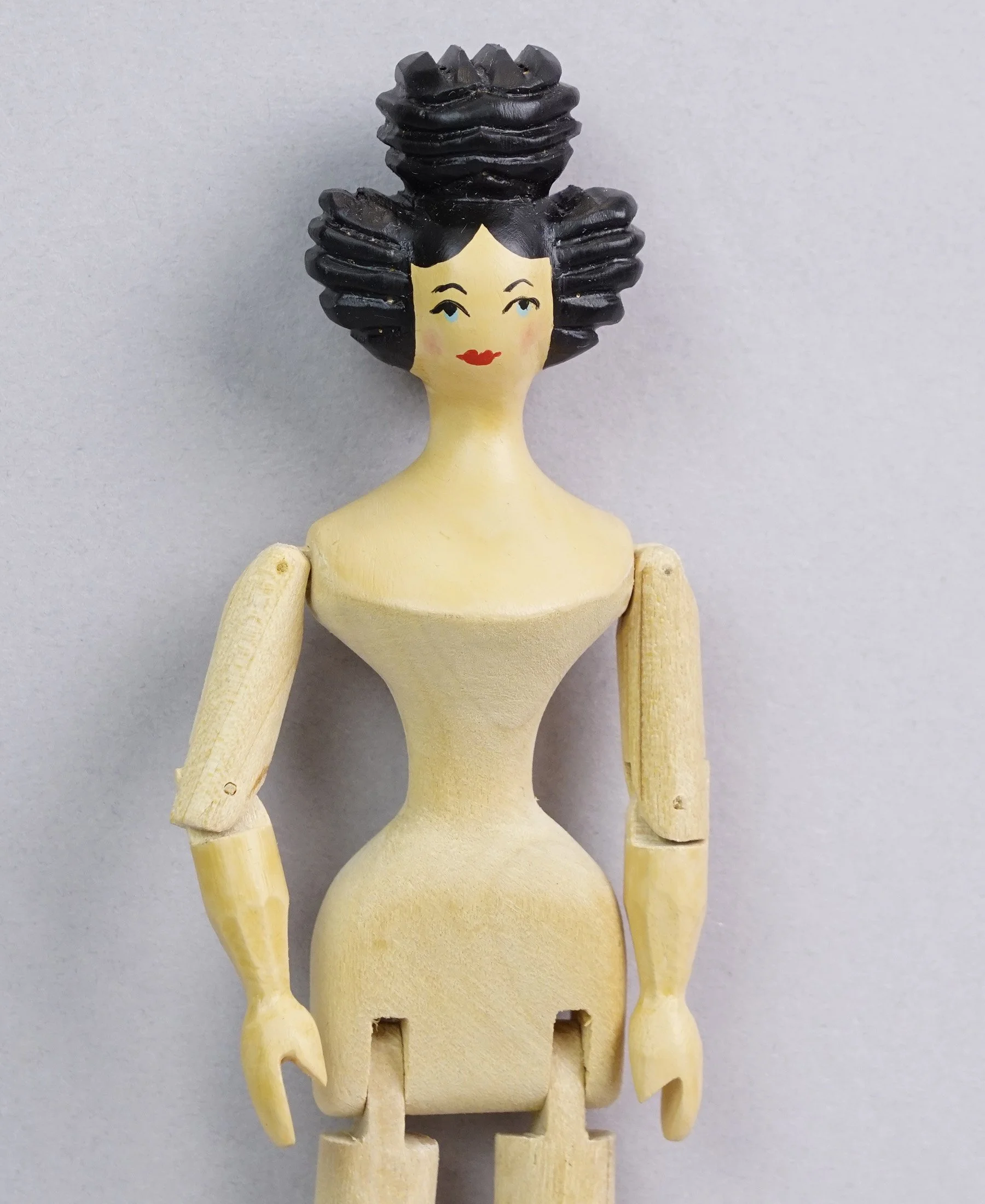 Wooden-08-b.JPG