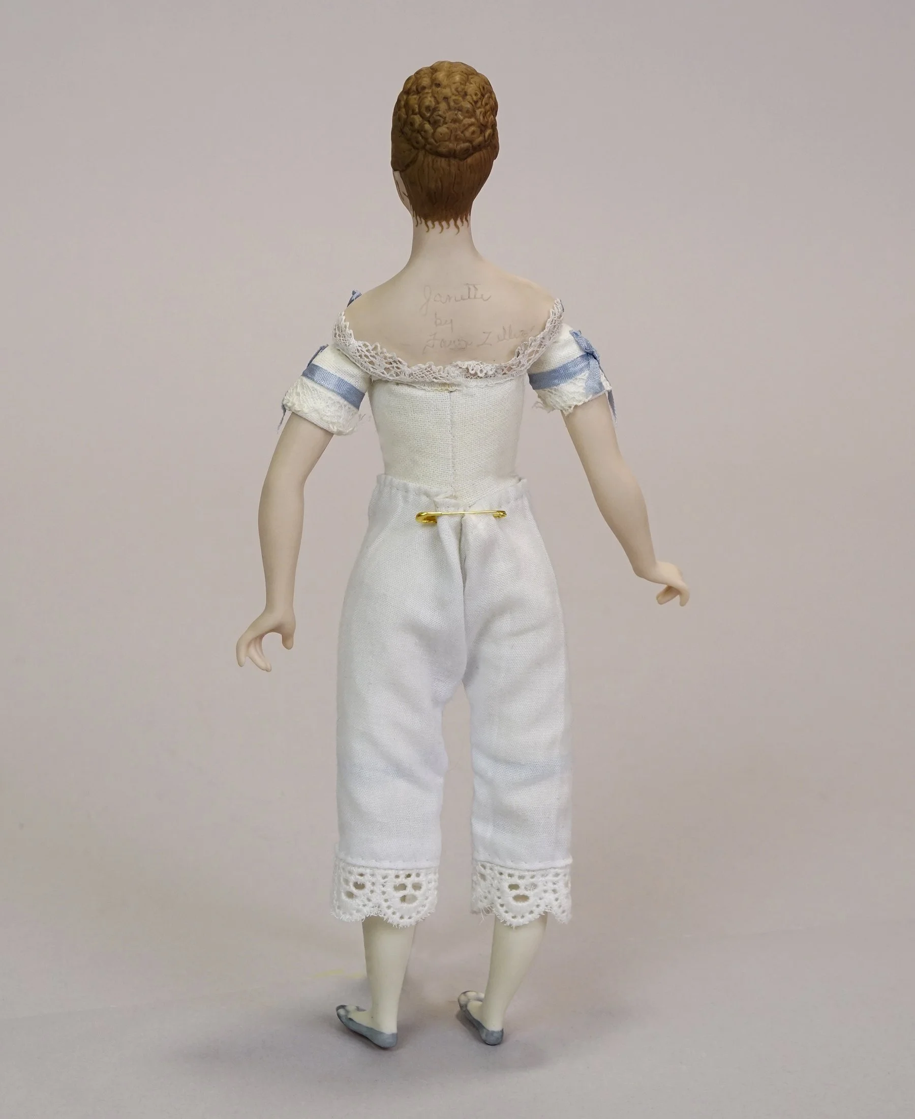 artist-doll-08-c.JPG