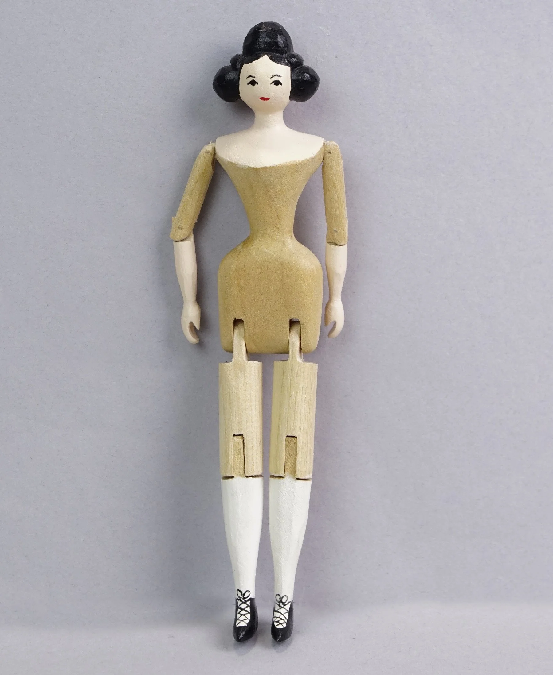 Wooden-09-a.JPG