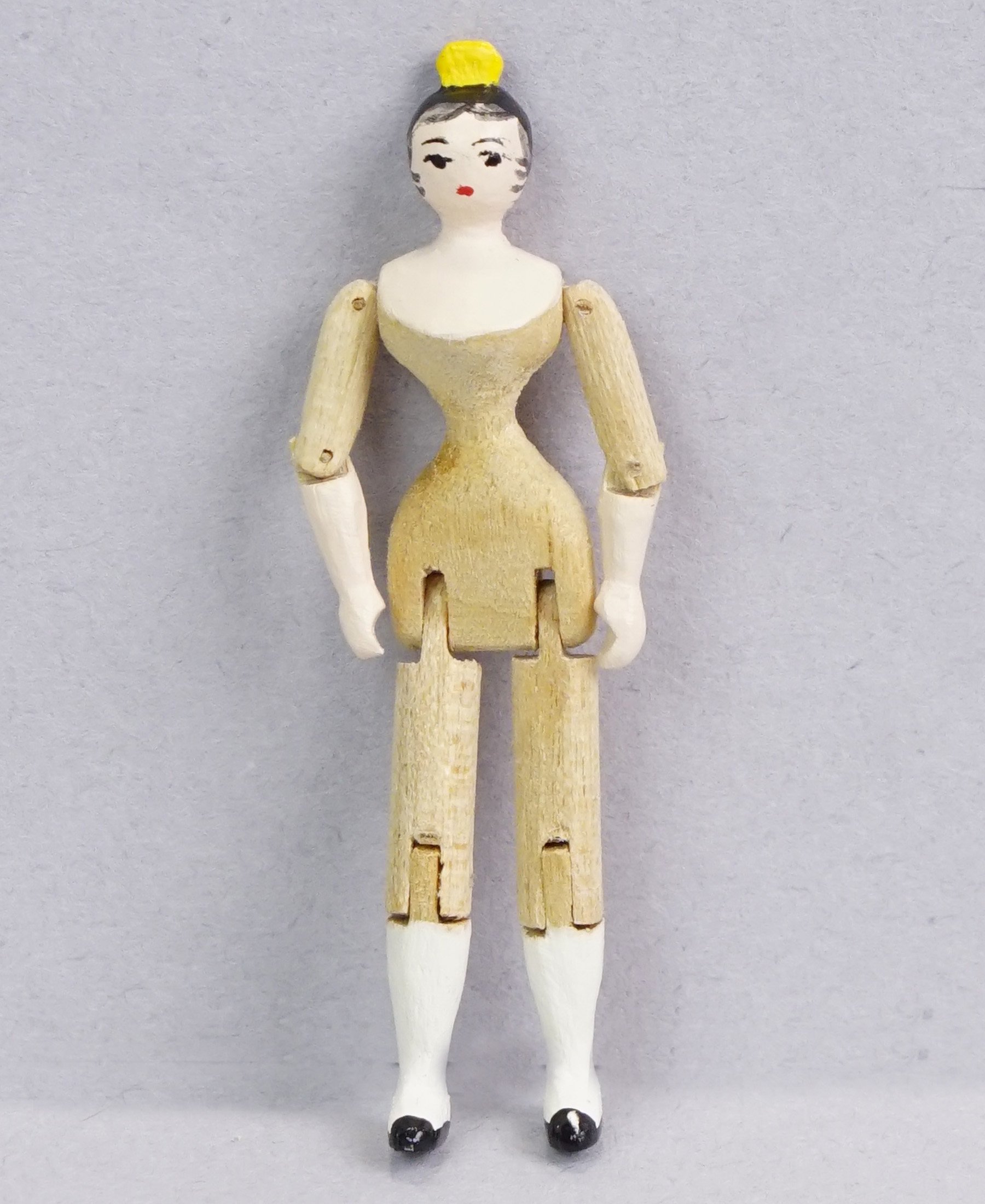 Wooden-13-a.JPG