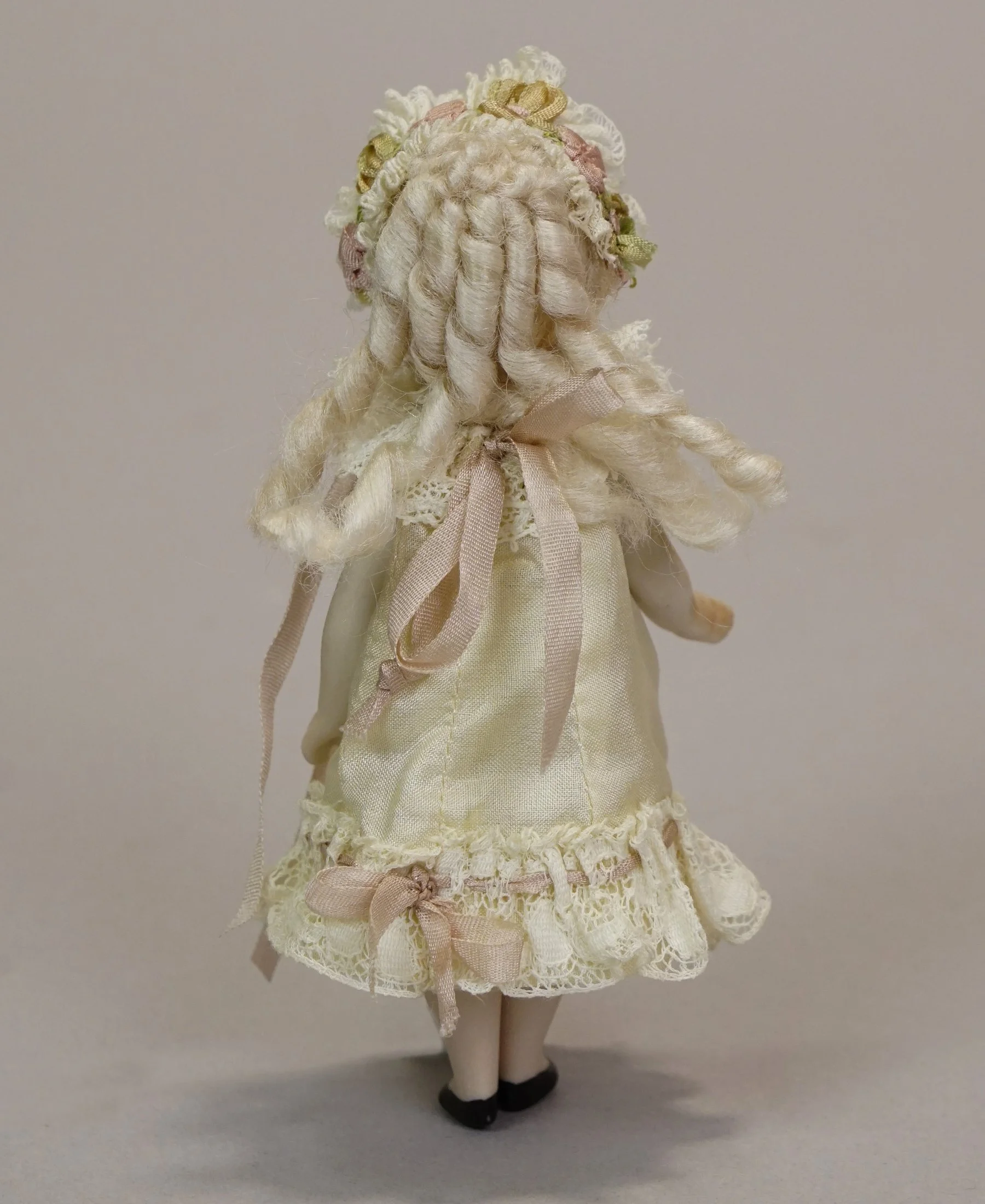artist-doll-09-c.JPG