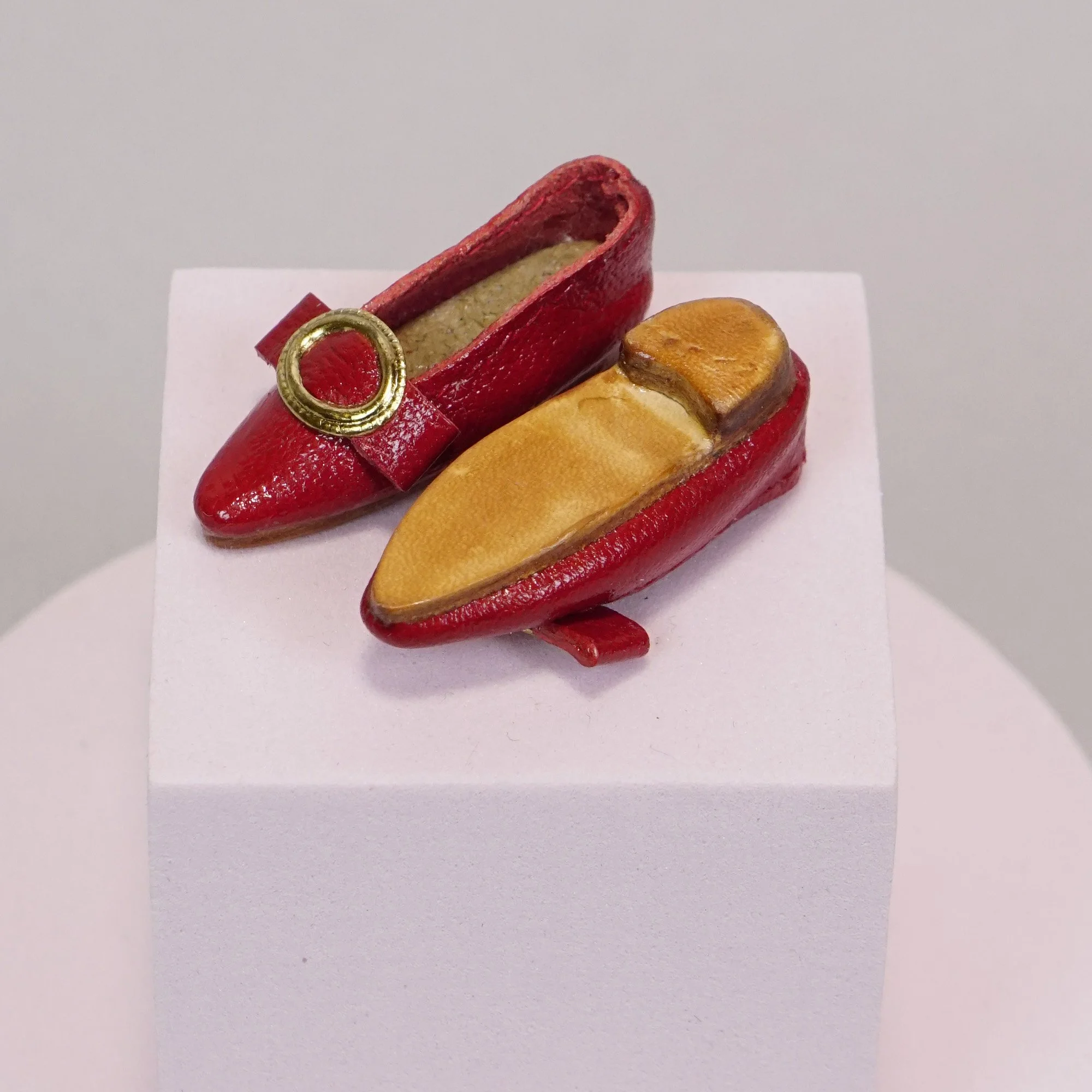 Shoe-120-b.JPG
