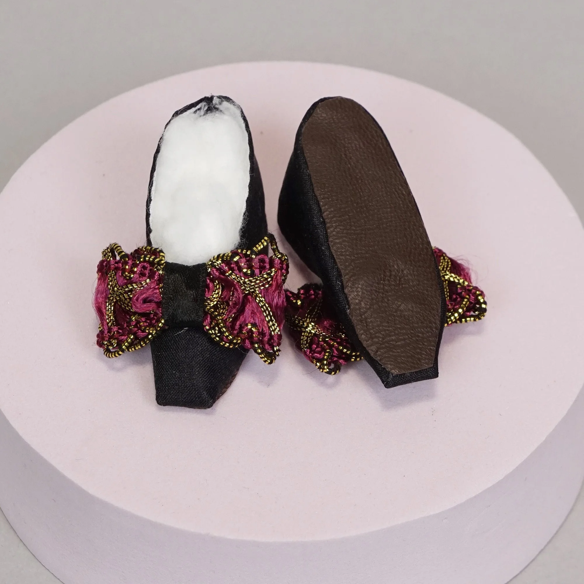 Shoe-128-b.JPG